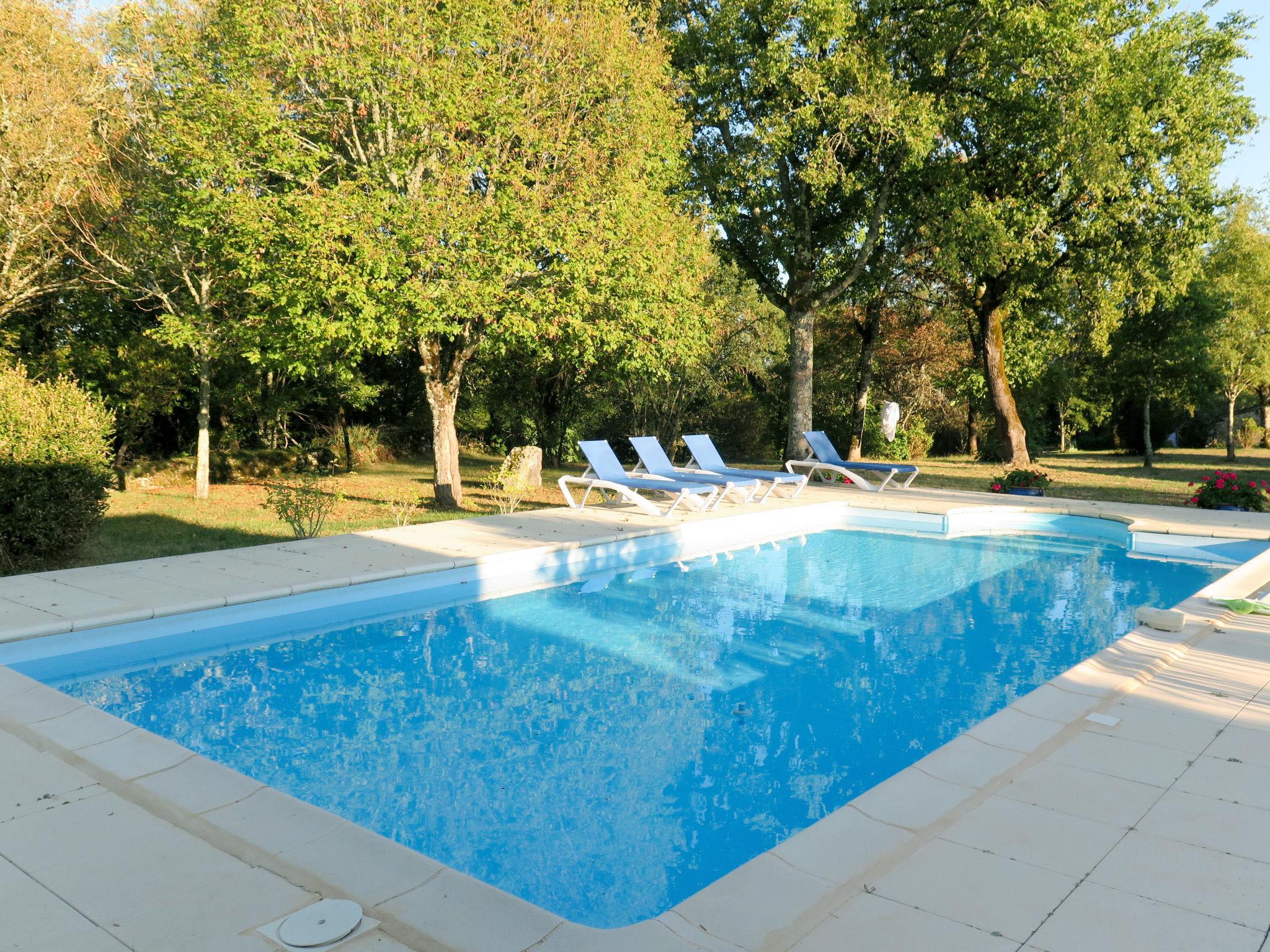 Foto 8 - Casa con 2 camere da letto a Pontcirq con piscina privata e terrazza