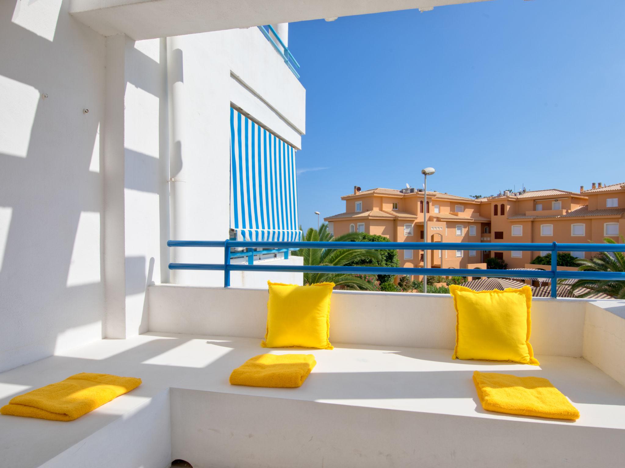 Foto 4 - Apartamento de 3 quartos em Dénia com piscina e vistas do mar