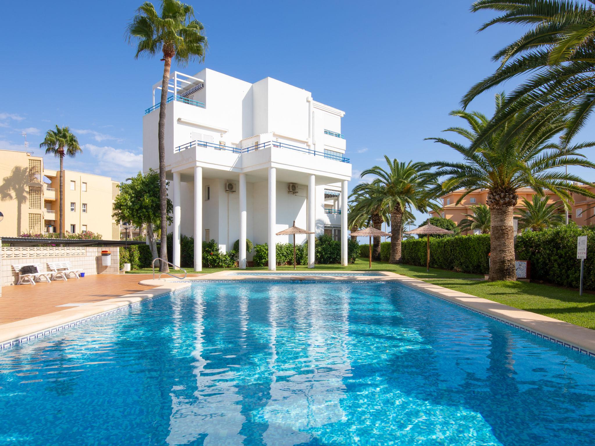 Foto 1 - Apartamento de 3 habitaciones en Dénia con piscina y vistas al mar