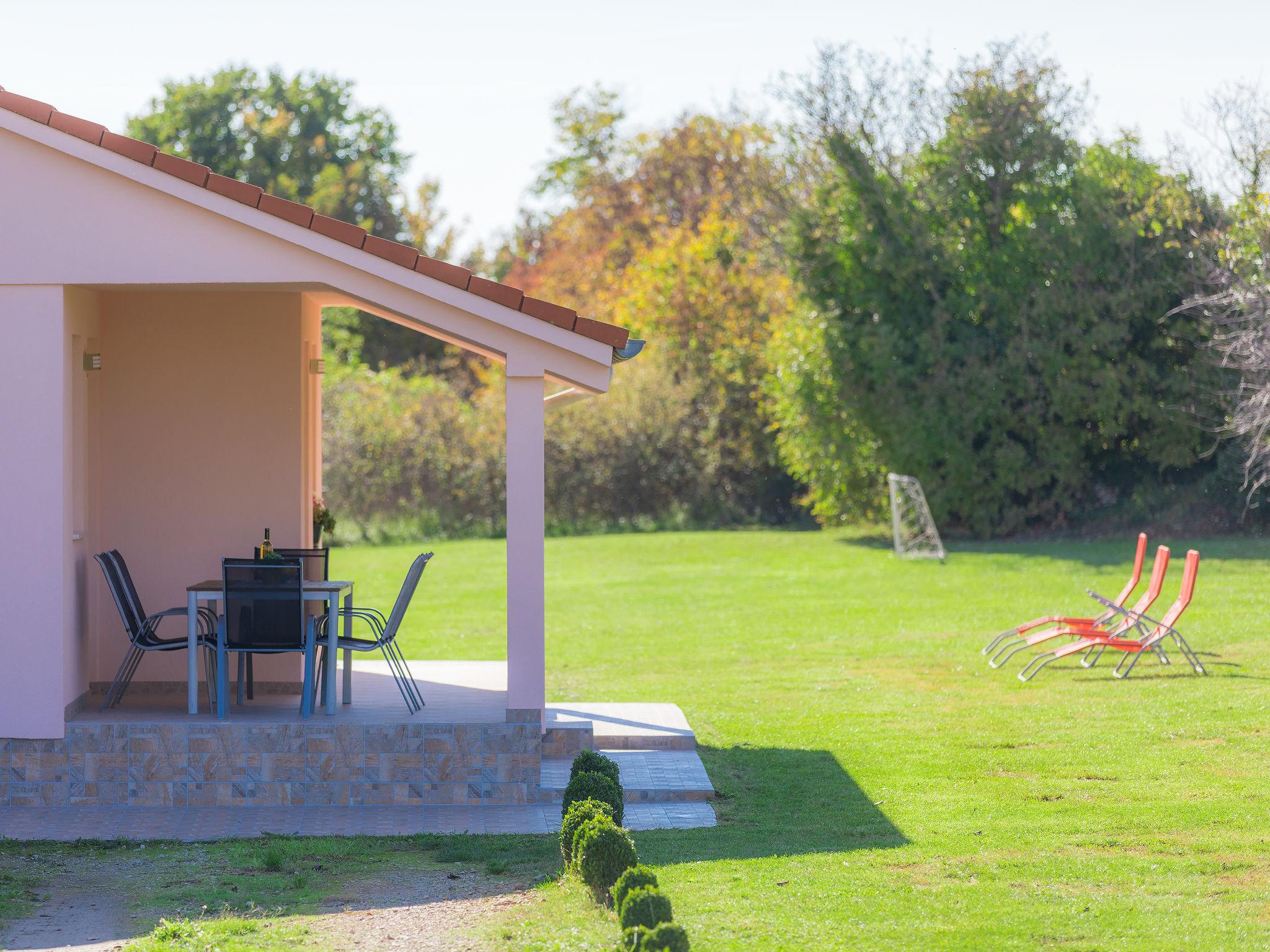 Foto 42 - Casa de 3 habitaciones en Marčana con piscina privada y jardín