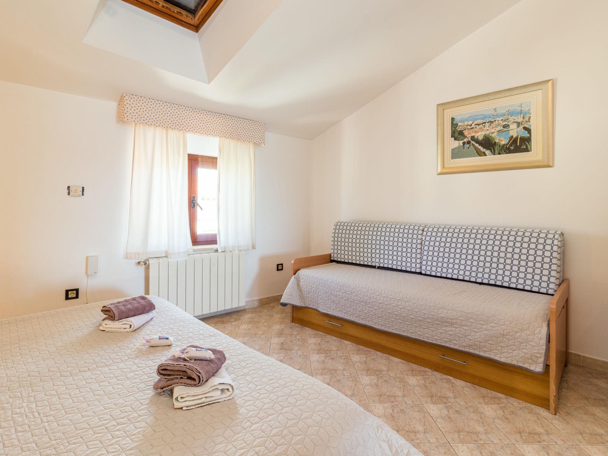 Foto 4 - Apartamento em Umag com vistas do mar