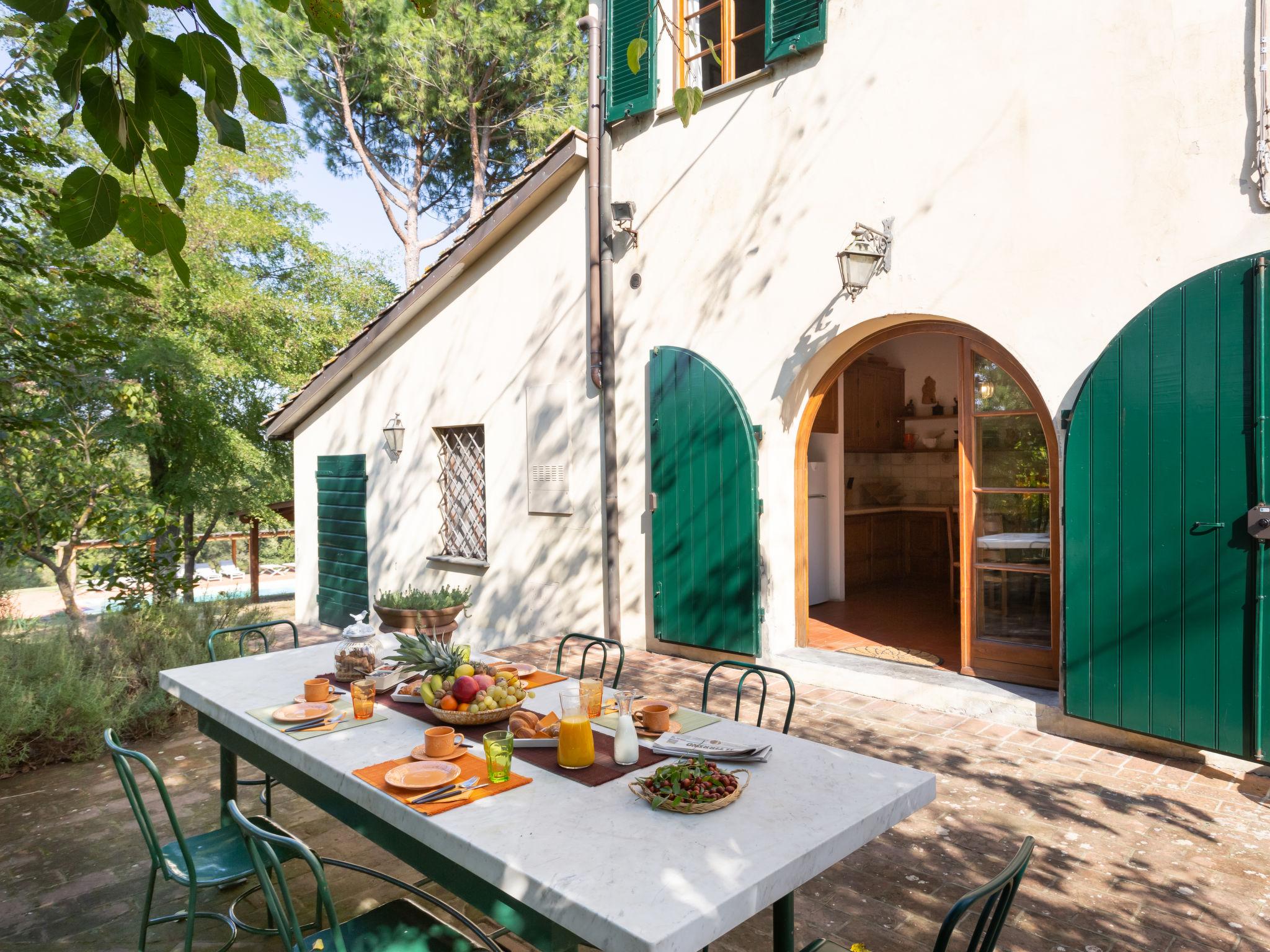 Foto 6 - Casa con 3 camere da letto a Pontedera con piscina privata e giardino