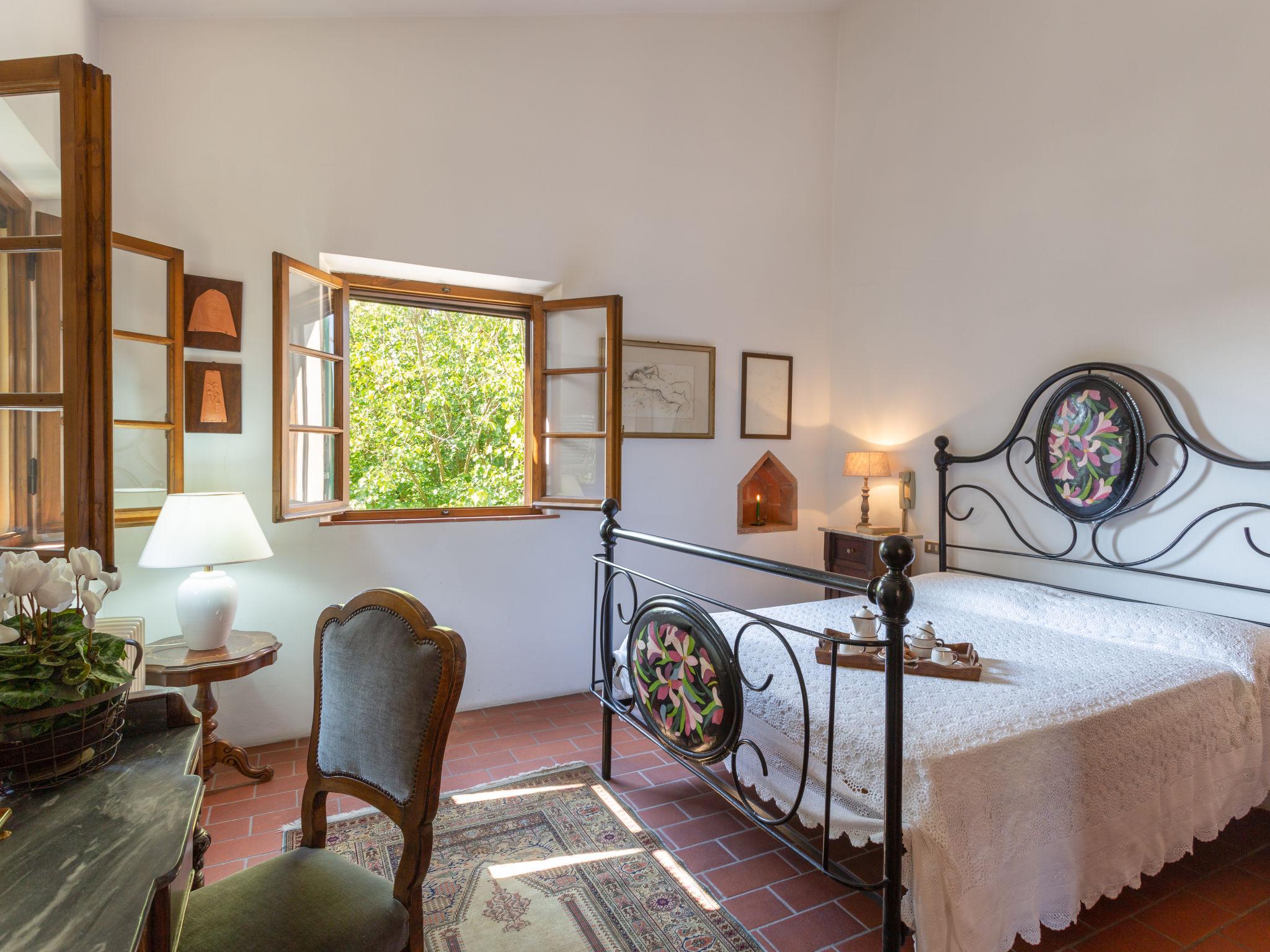 Foto 5 - Casa con 3 camere da letto a Pontedera con piscina privata e giardino
