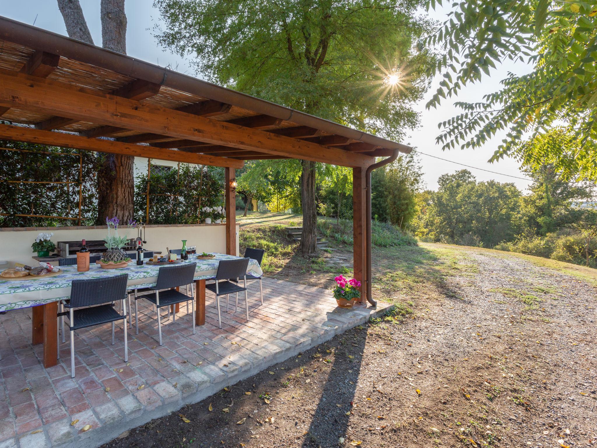 Foto 34 - Casa de 3 quartos em Pontedera com piscina privada e jardim