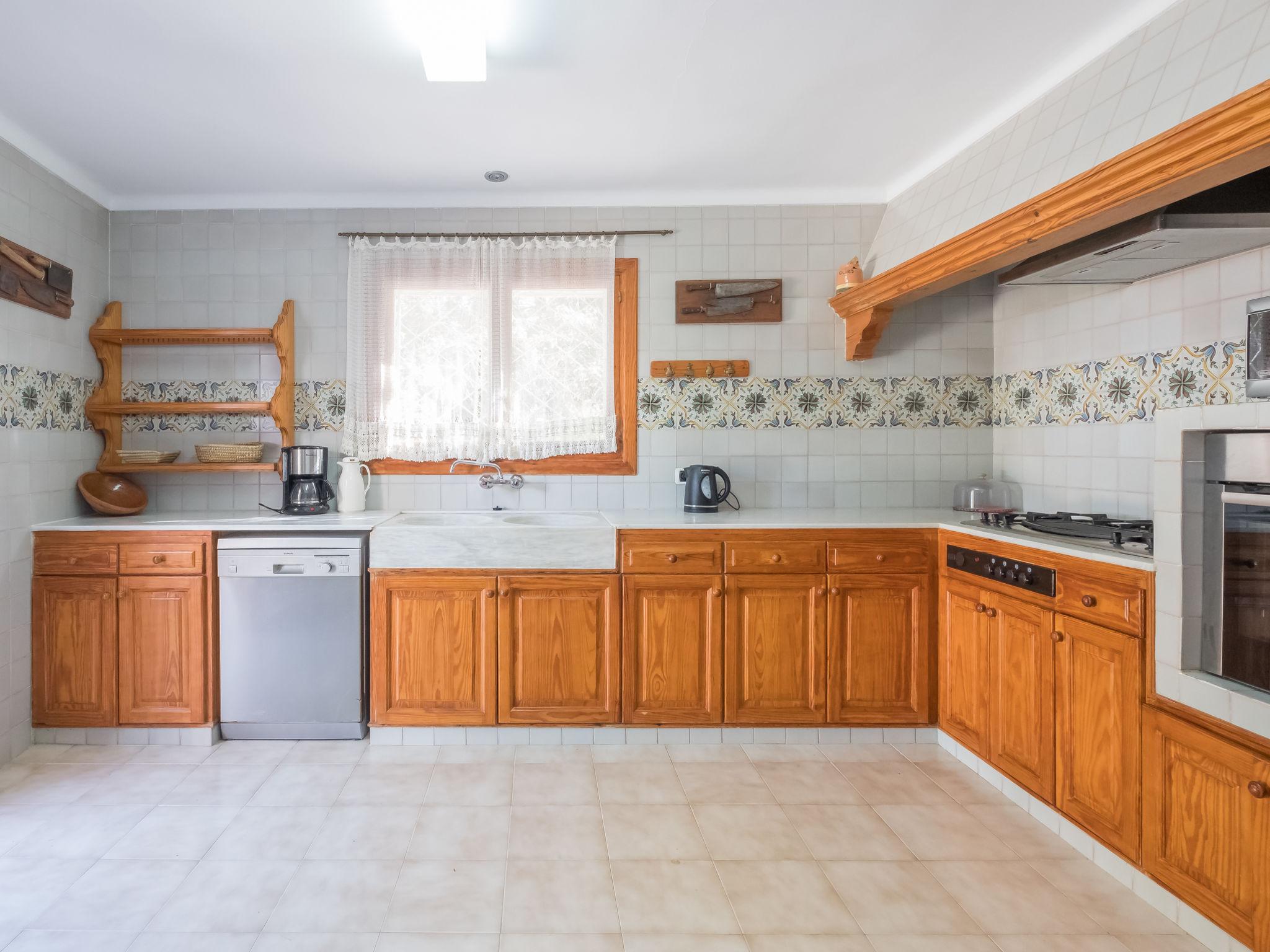 Photo 8 - 4 bedroom House in Calvià with private pool and garden