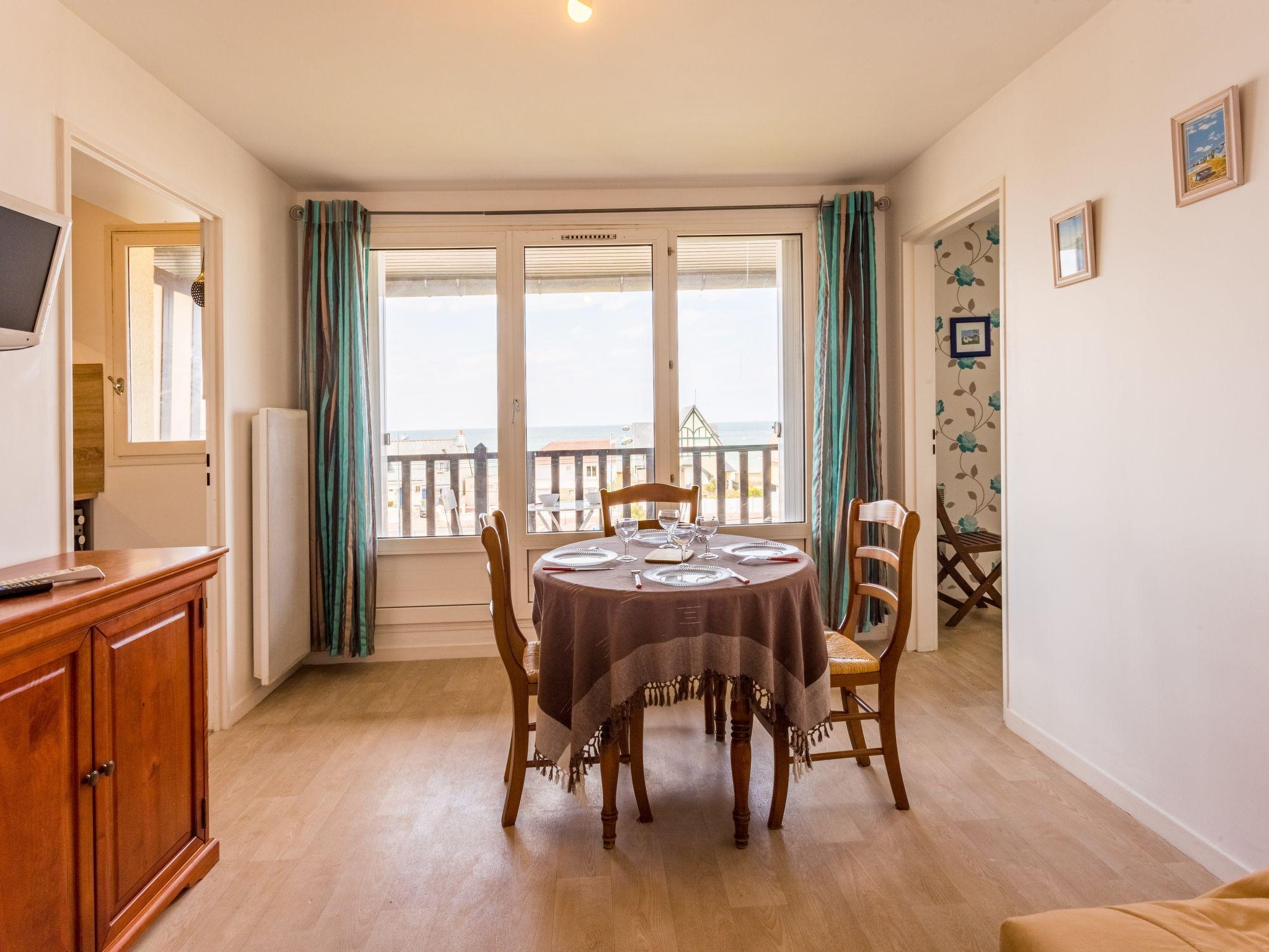 Photo 6 - 2 bedroom Apartment in Villers-sur-Mer with sea view