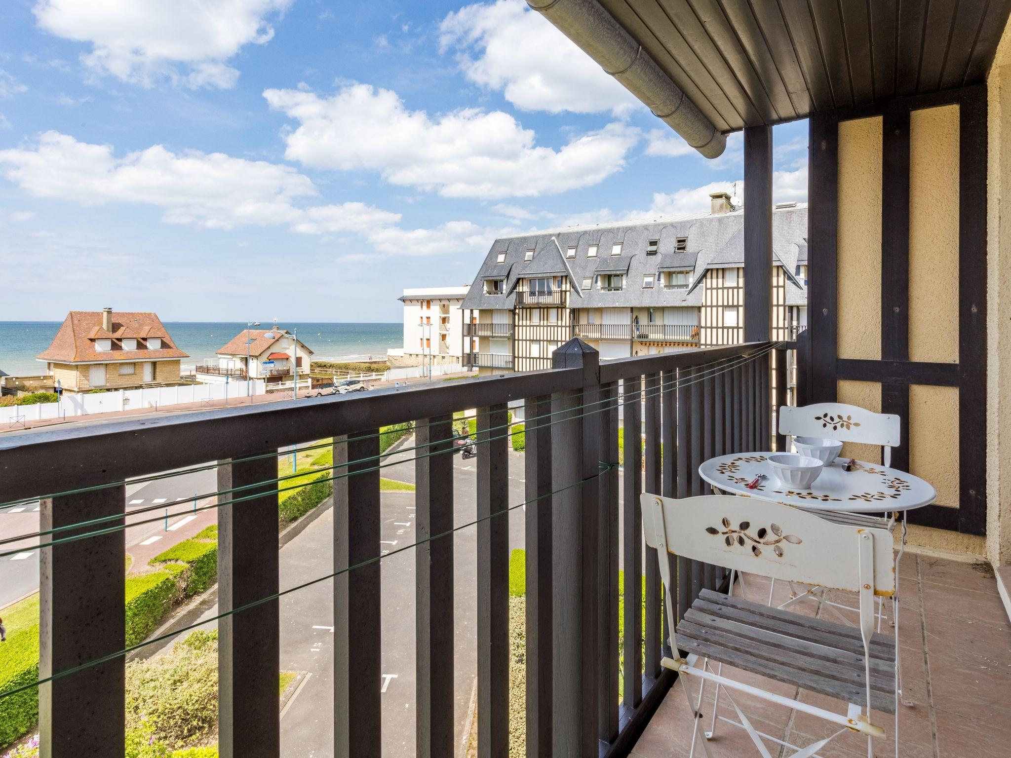 Foto 1 - Apartment mit 2 Schlafzimmern in Villers-sur-Mer mit blick aufs meer