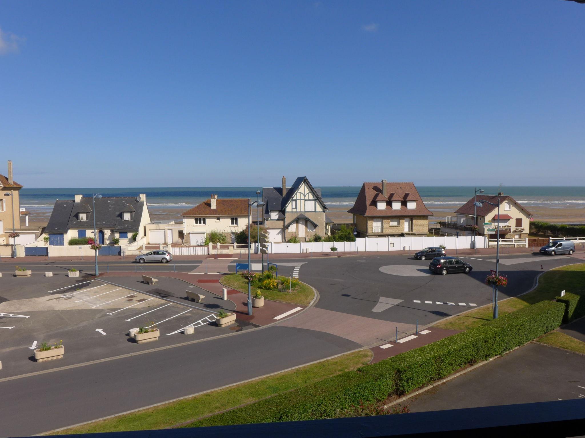 Foto 14 - Apartment mit 2 Schlafzimmern in Villers-sur-Mer mit blick aufs meer