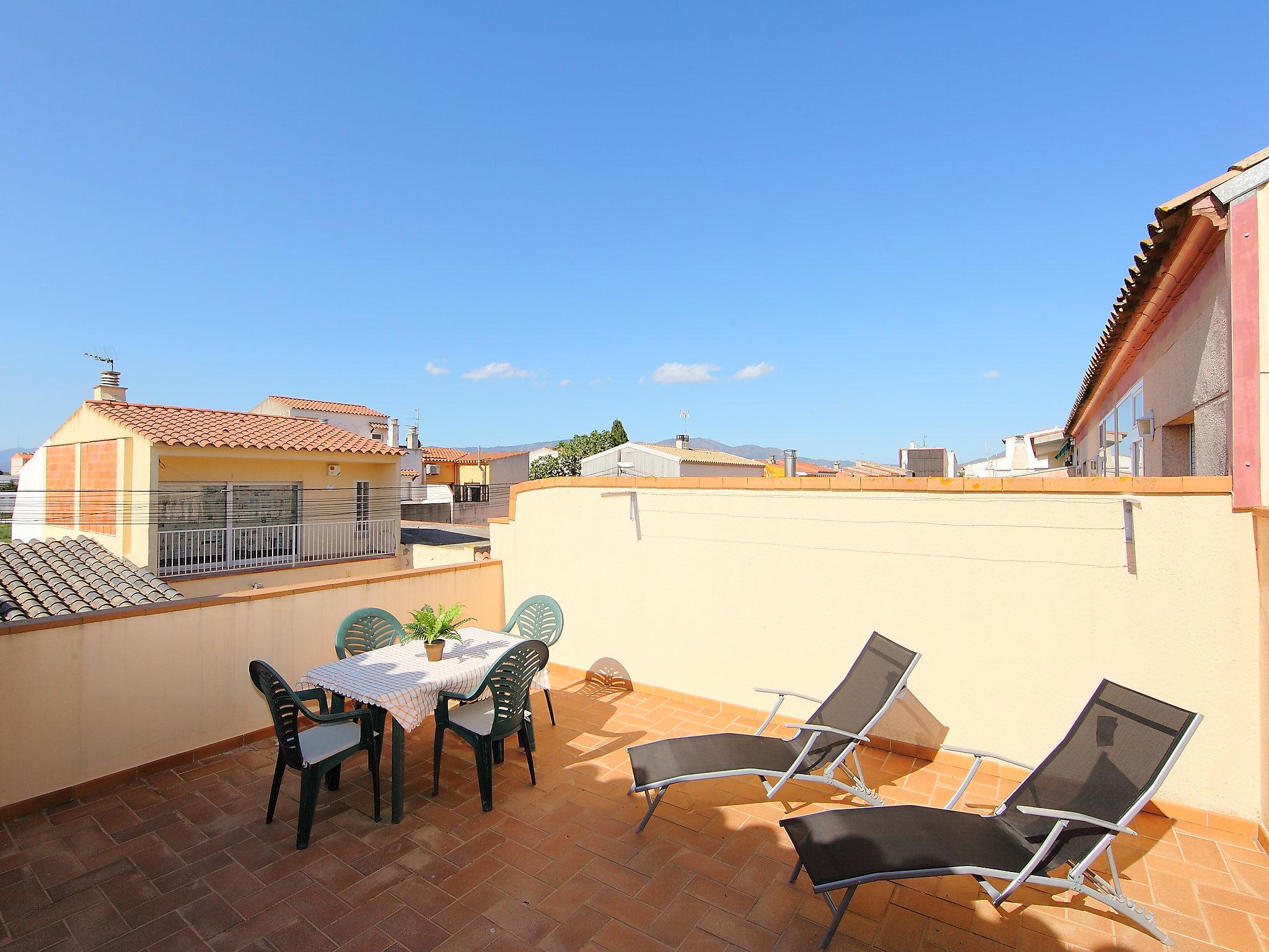 Photo 25 - Appartement de 2 chambres à Castelló d'Empúries avec terrasse