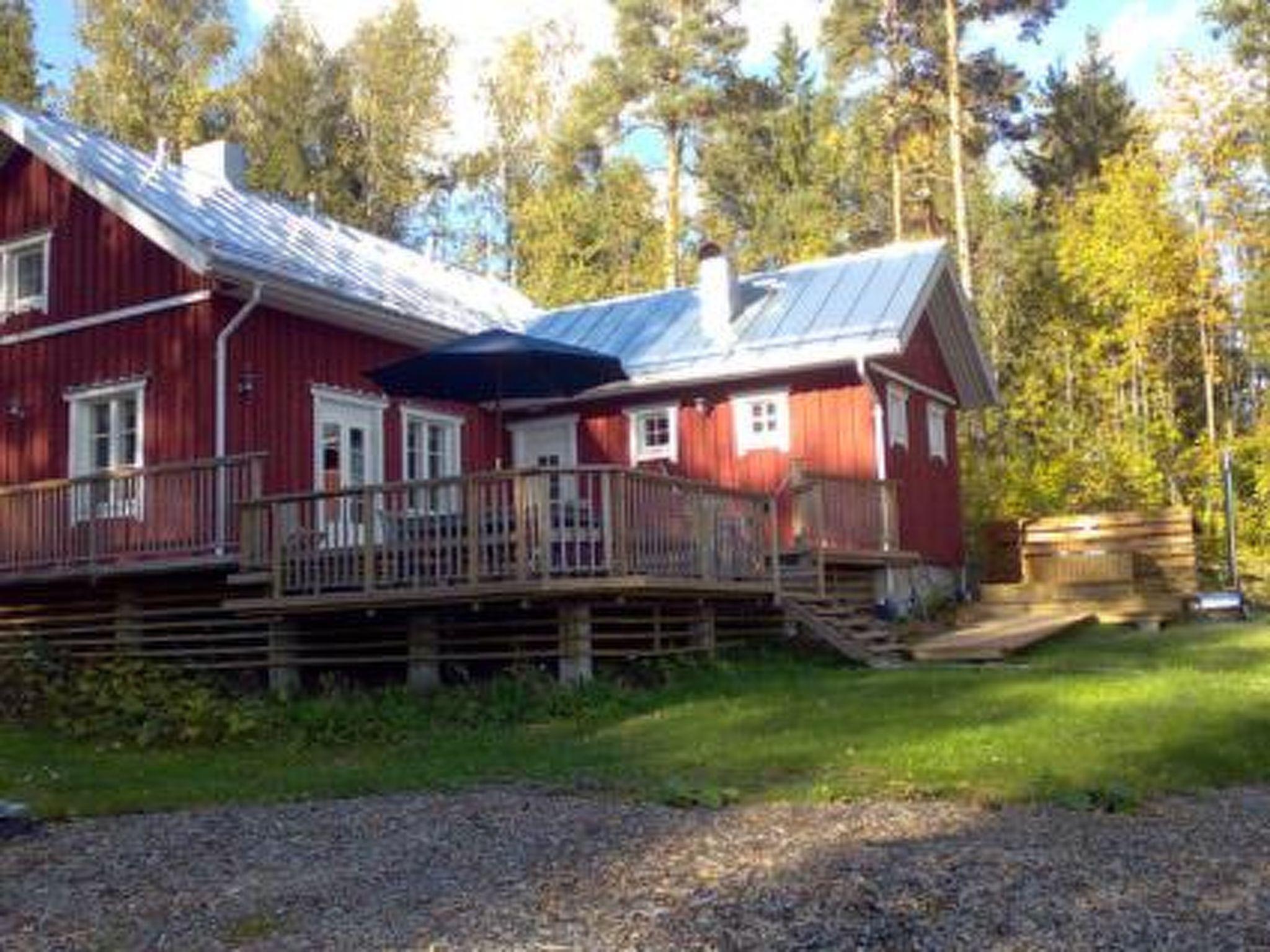Foto 1 - Casa de 2 habitaciones en Lohja con sauna