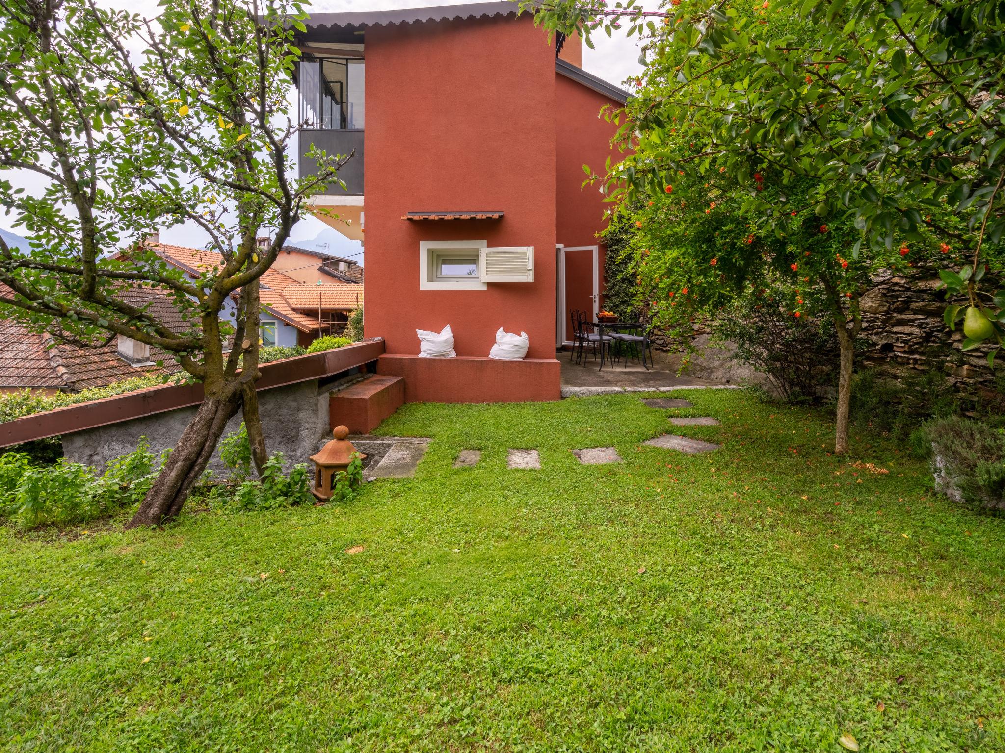 Photo 26 - 2 bedroom House in Verbania with garden and mountain view