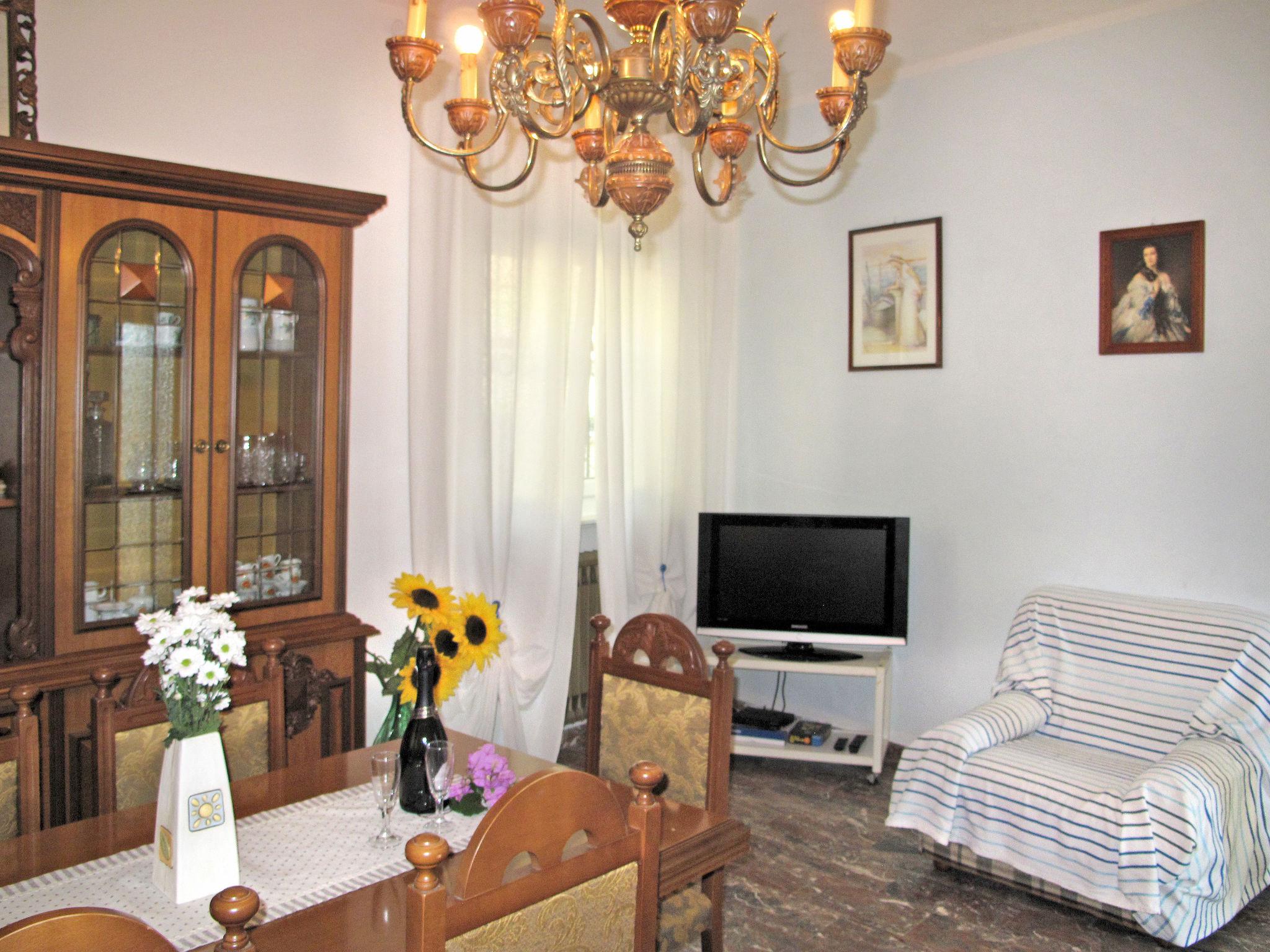 Photo 6 - 2 bedroom House in Massarosa with garden and terrace