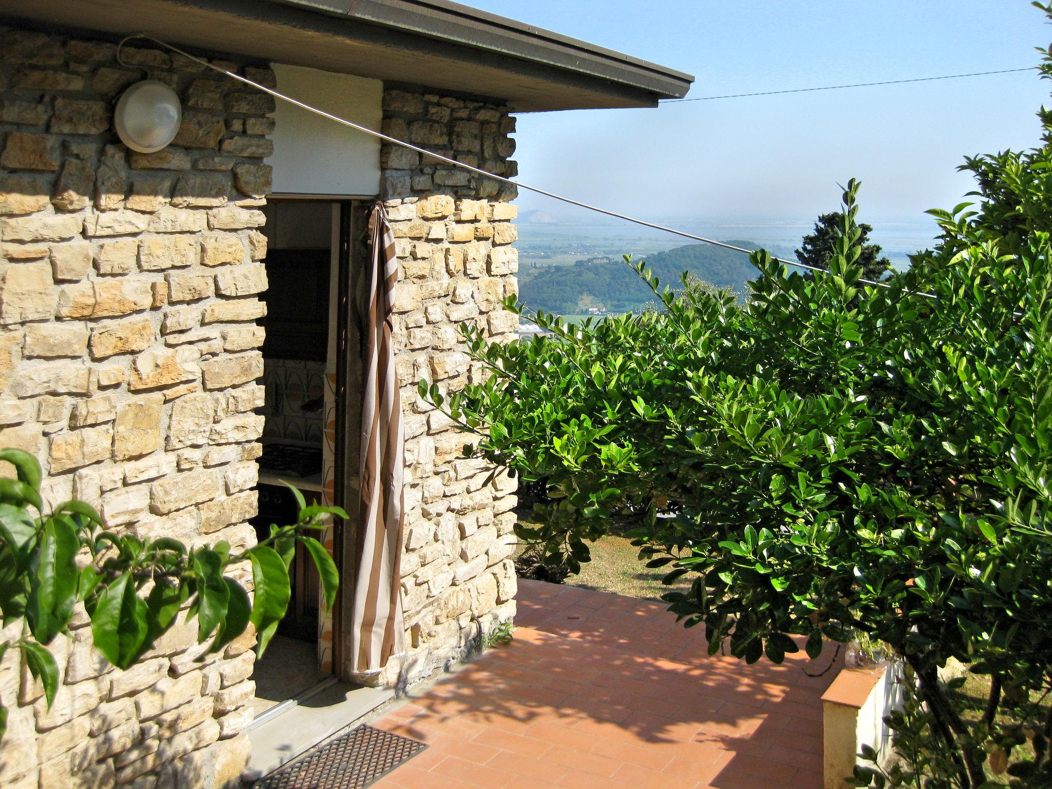 Photo 19 - Maison de 2 chambres à Massarosa avec jardin et vues à la mer