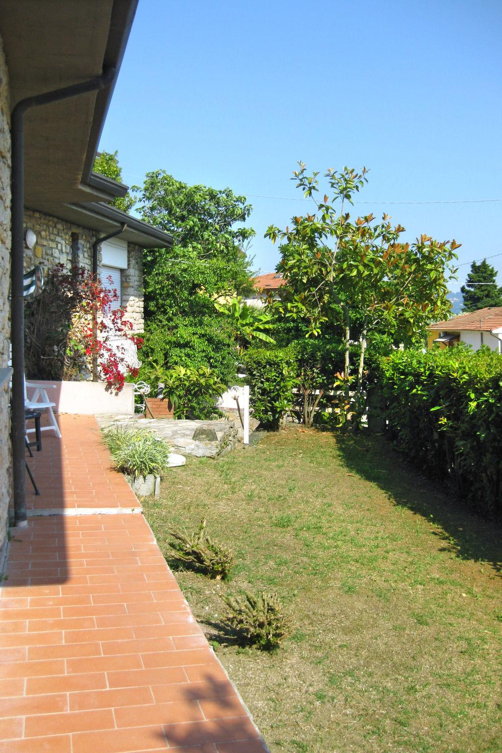 Photo 21 - Maison de 2 chambres à Massarosa avec jardin et vues à la mer