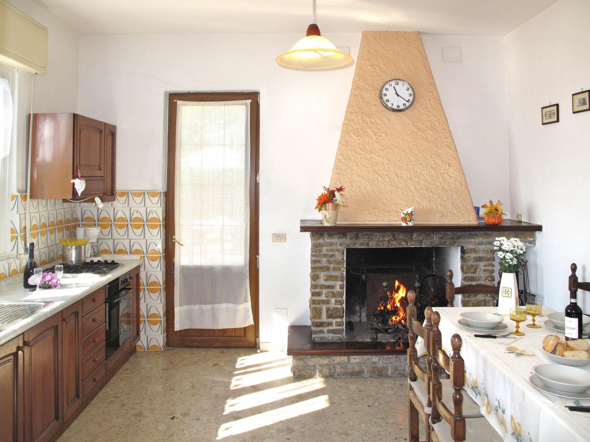 Photo 8 - 2 bedroom House in Massarosa with garden and terrace