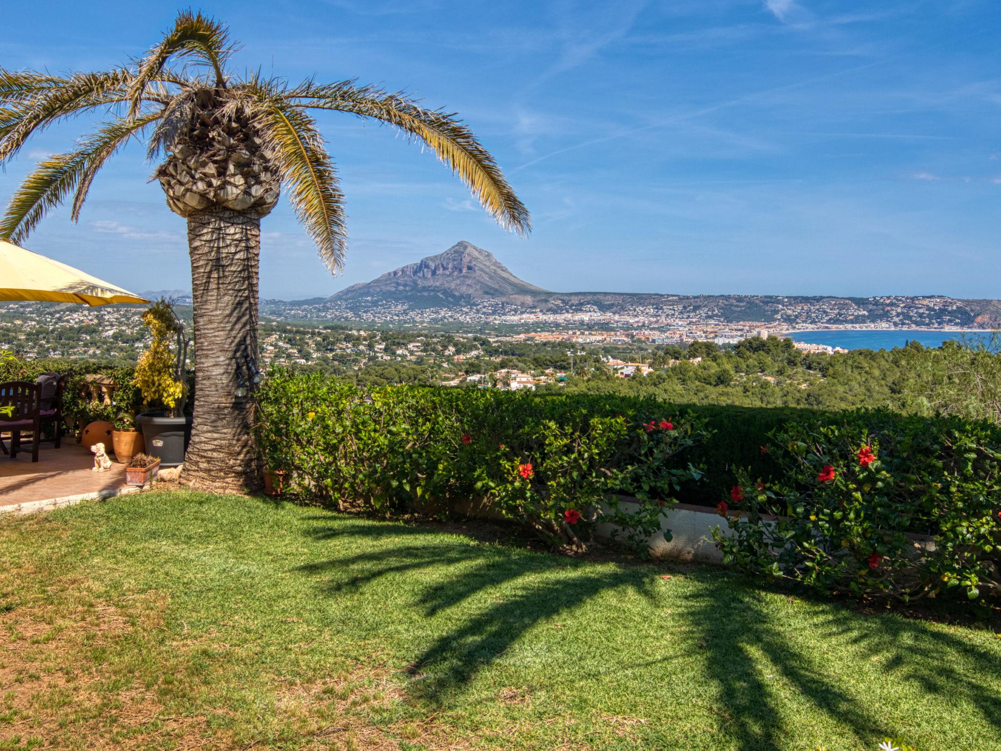 Foto 46 - Casa de 4 quartos em Jávea com piscina privada e vistas do mar