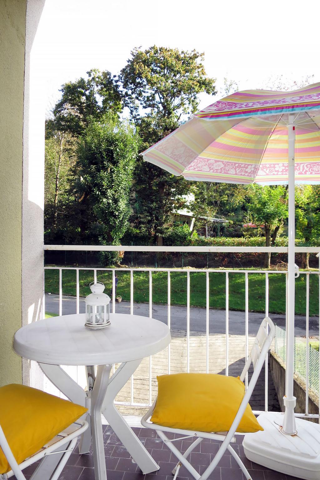 Photo 3 - Apartment in Germignaga with swimming pool and mountain view