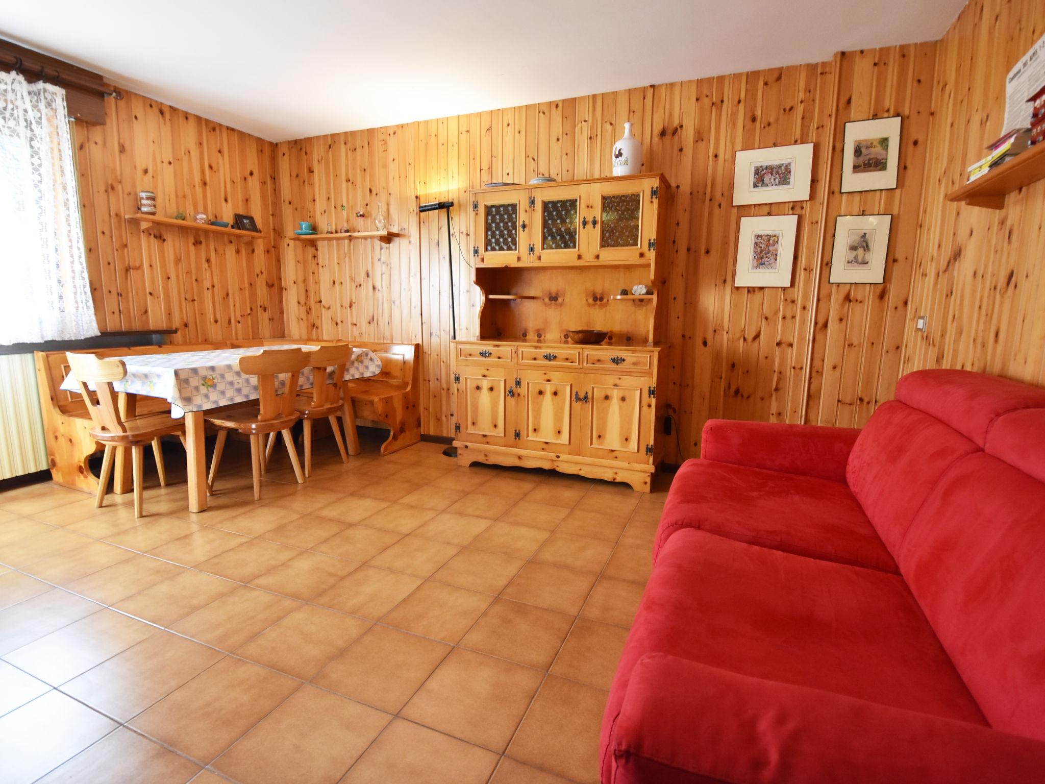 Photo 9 - 1 bedroom Apartment in Campitello di Fassa with mountain view