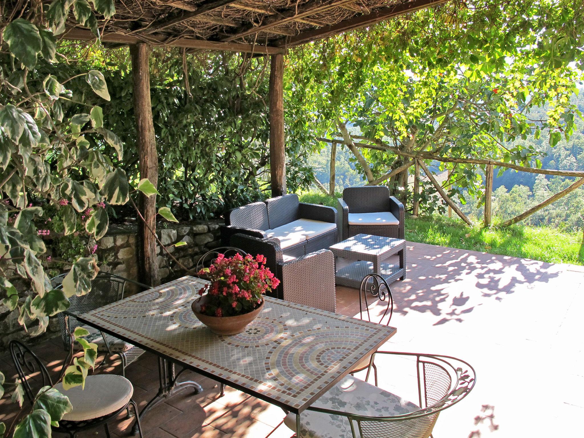 Foto 5 - Casa de 3 habitaciones en Monte Santa Maria Tiberina con piscina y jardín