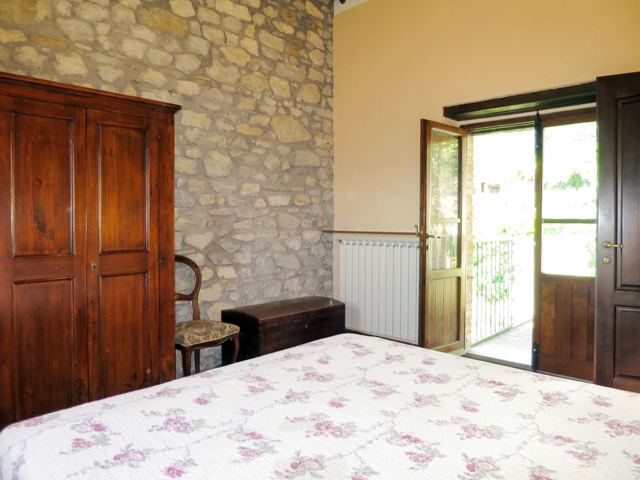 Photo 11 - 3 bedroom House in Monte Santa Maria Tiberina with swimming pool and terrace