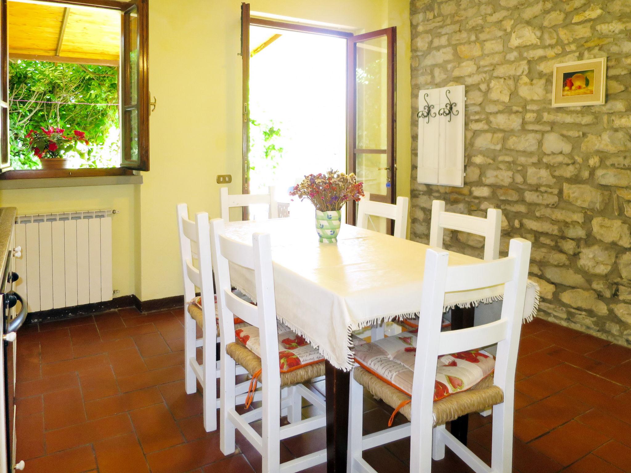 Photo 8 - Maison de 3 chambres à Monte Santa Maria Tiberina avec piscine et terrasse