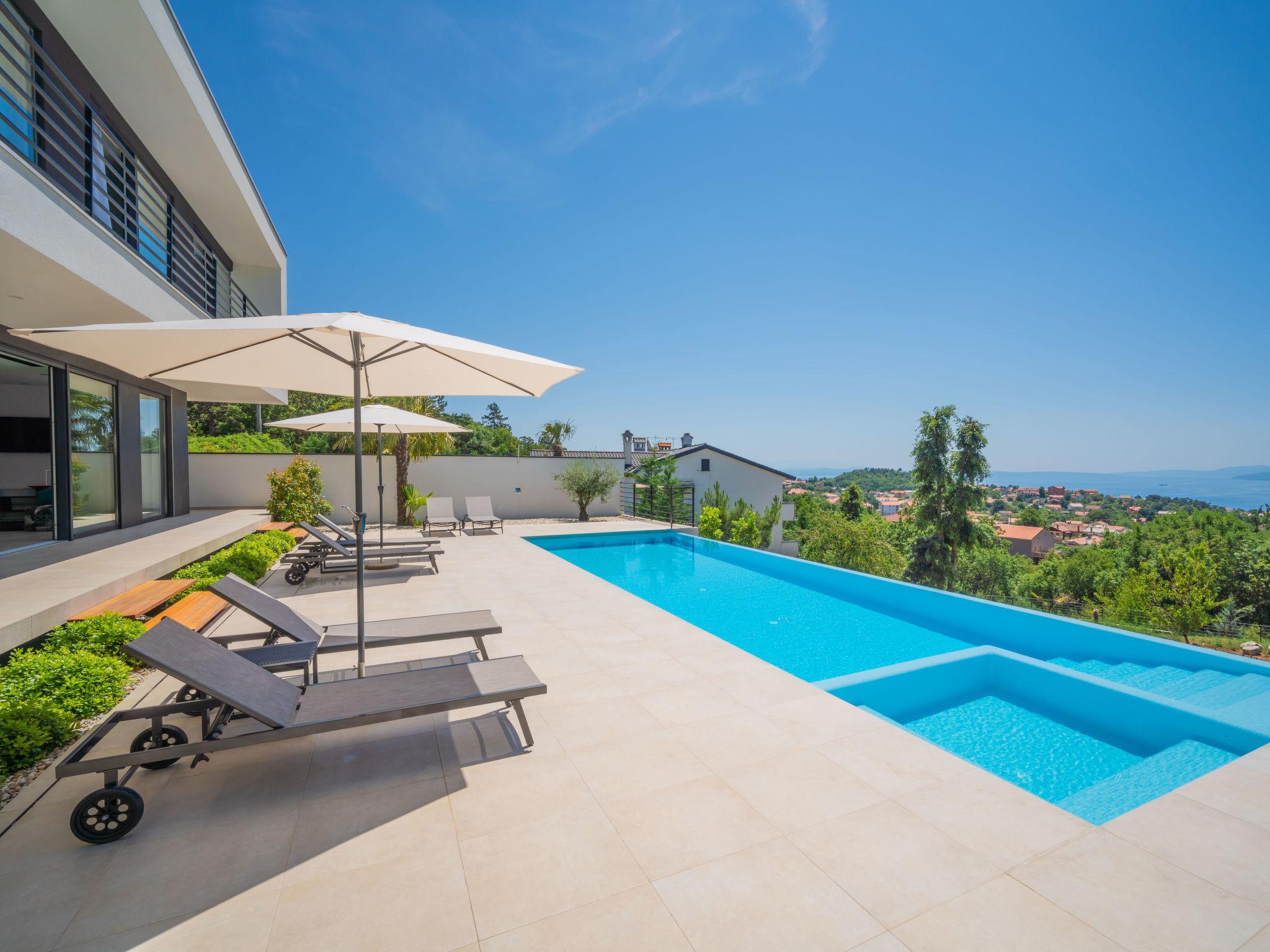 Photo 20 - Maison de 4 chambres à Kastav avec piscine privée et jardin