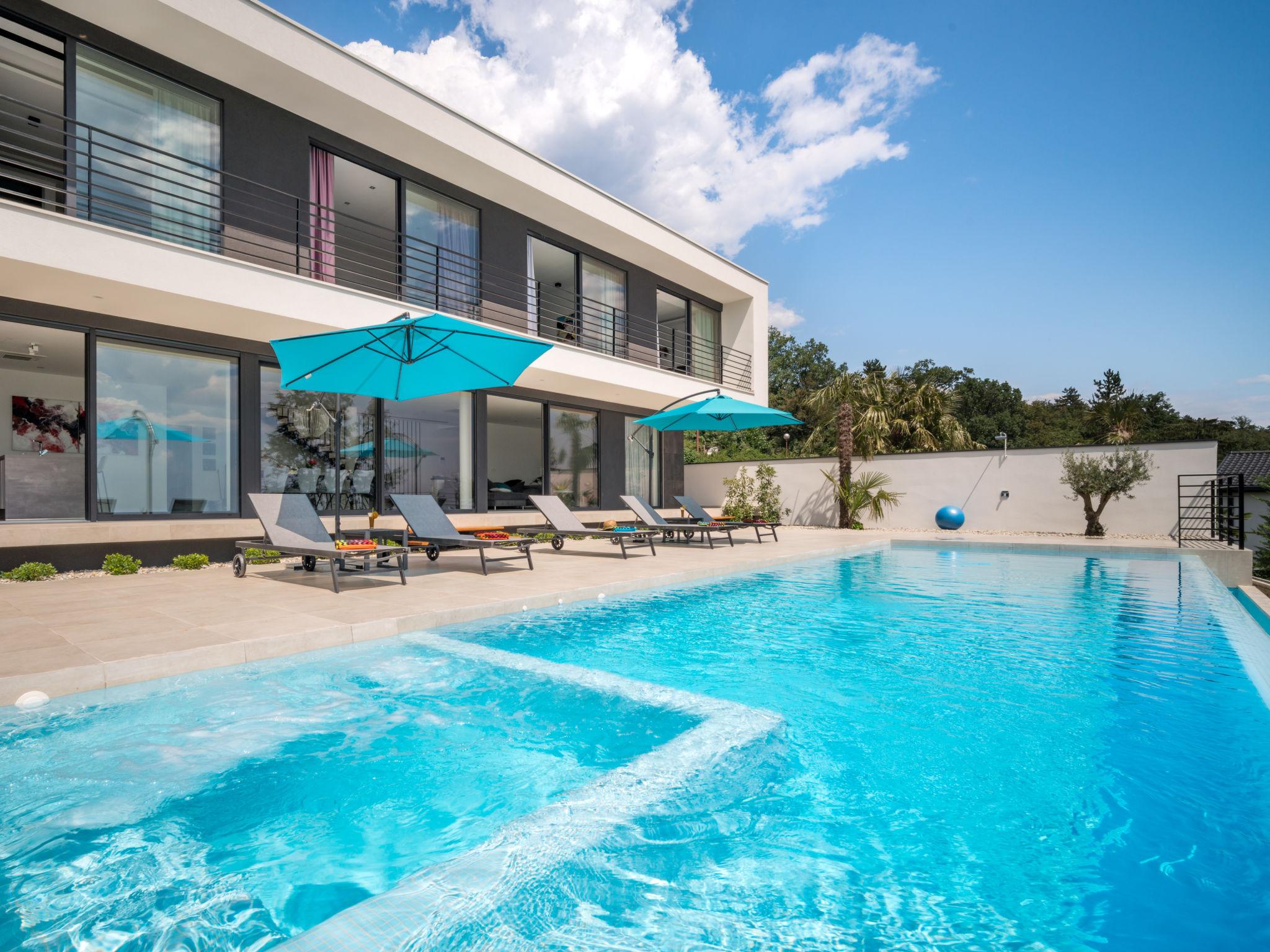 Photo 49 - Maison de 4 chambres à Kastav avec piscine privée et terrasse