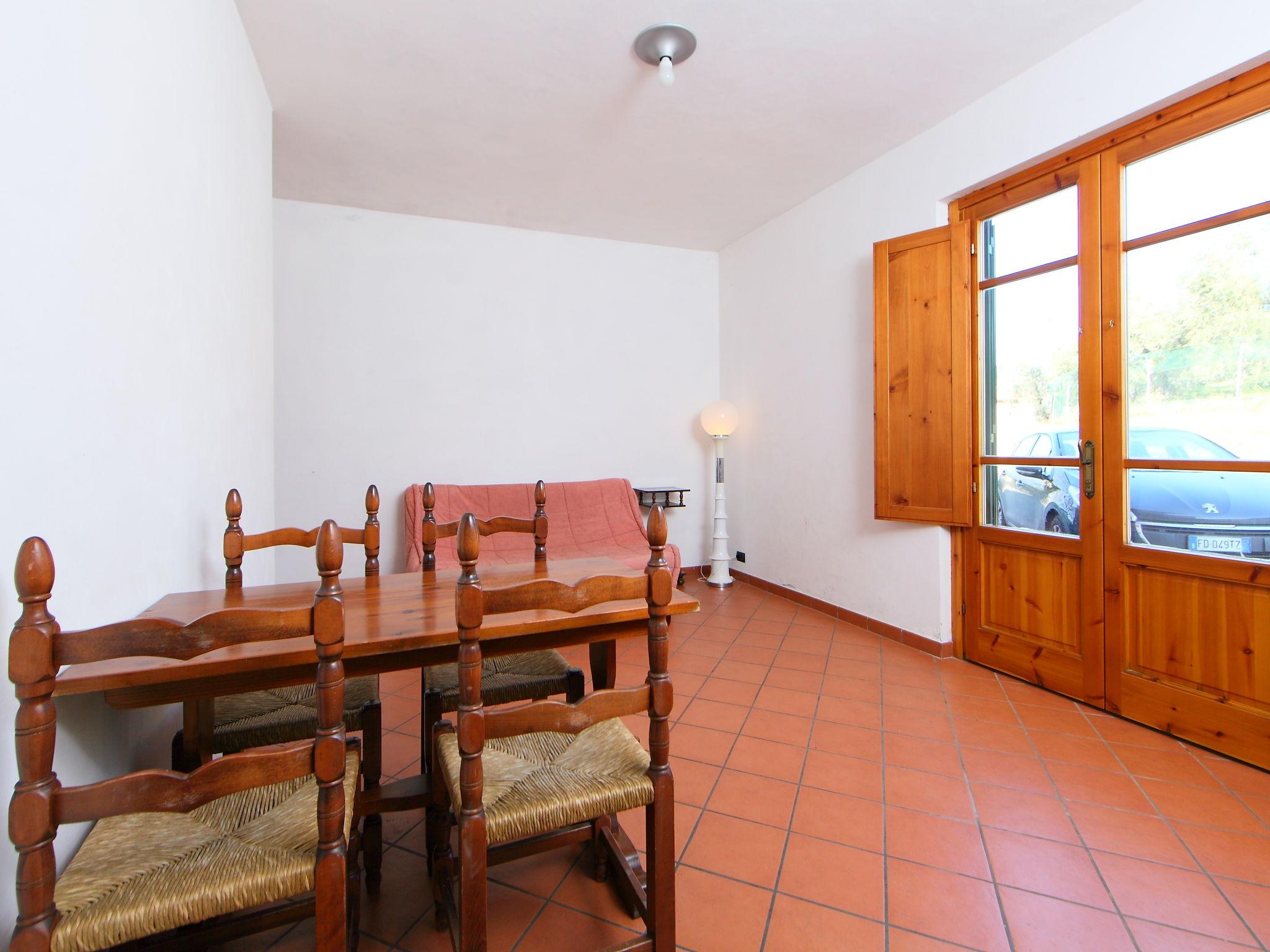 Foto 10 - Apartment mit 1 Schlafzimmer in Lamporecchio mit schwimmbad und terrasse