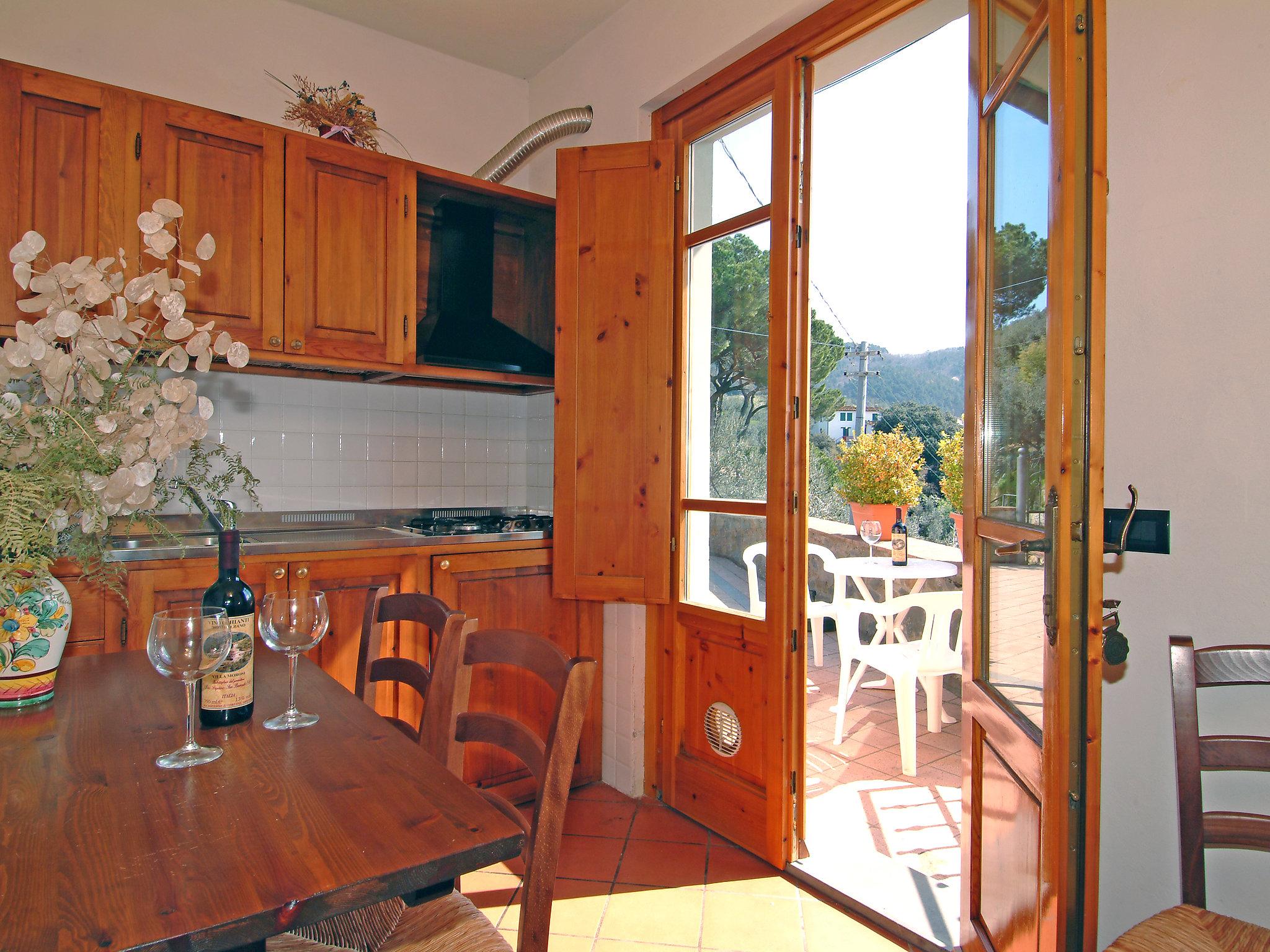 Photo 4 - 1 bedroom Apartment in Lamporecchio with swimming pool and terrace
