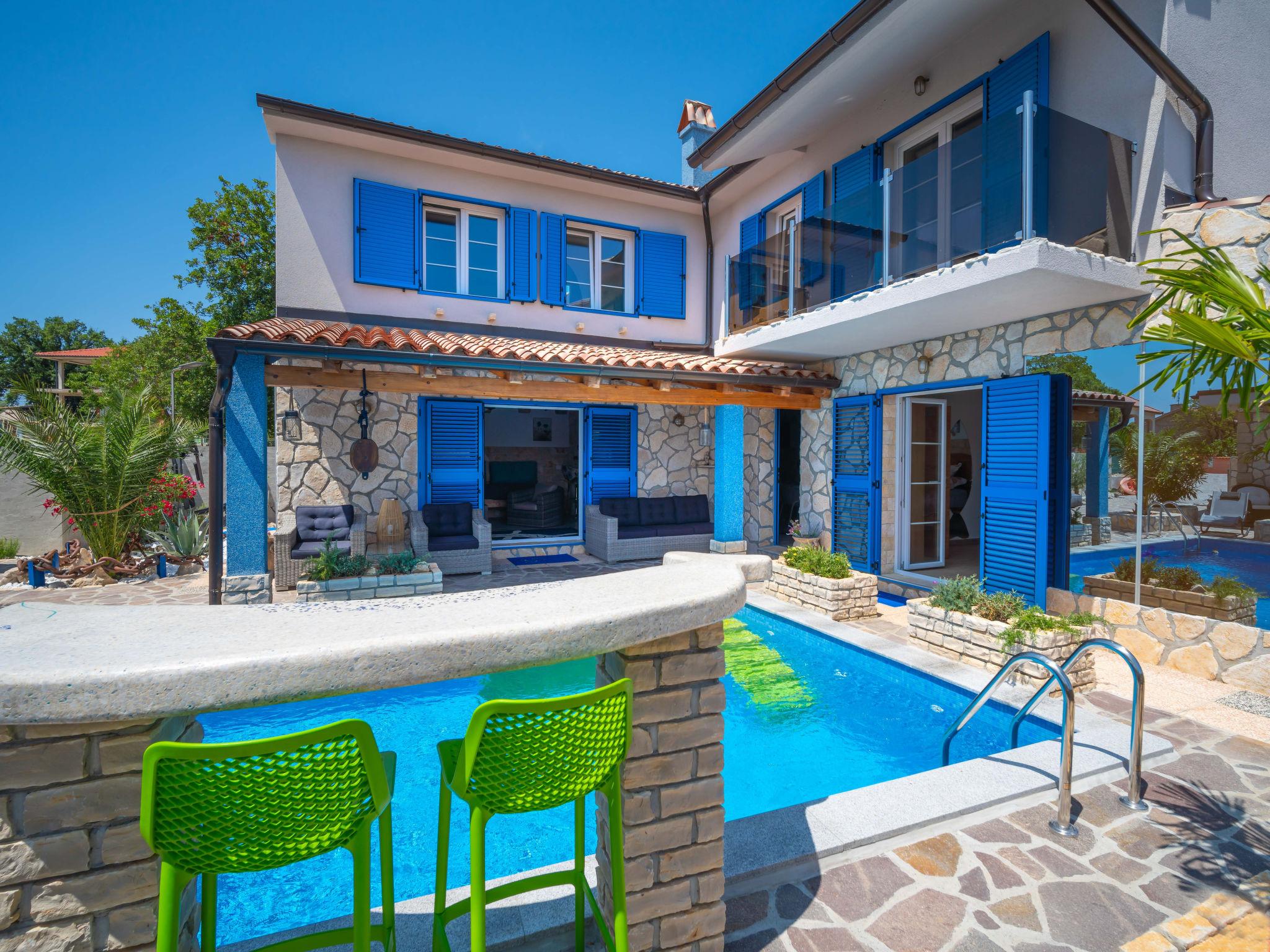 Photo 14 - 4 bedroom House in Novi Vinodolski with private pool and sea view