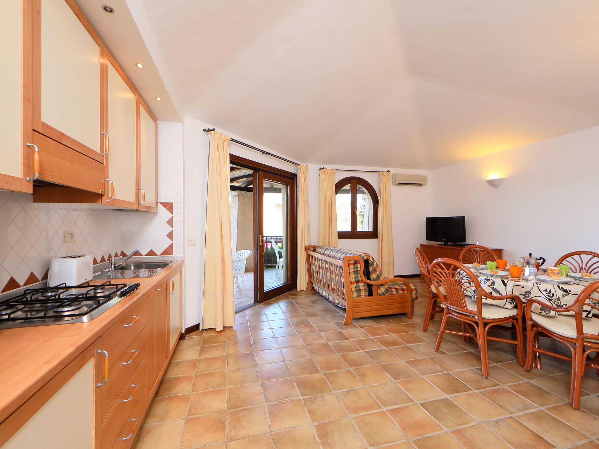 Photo 7 - 2 bedroom House in Loiri Porto San Paolo with swimming pool and garden