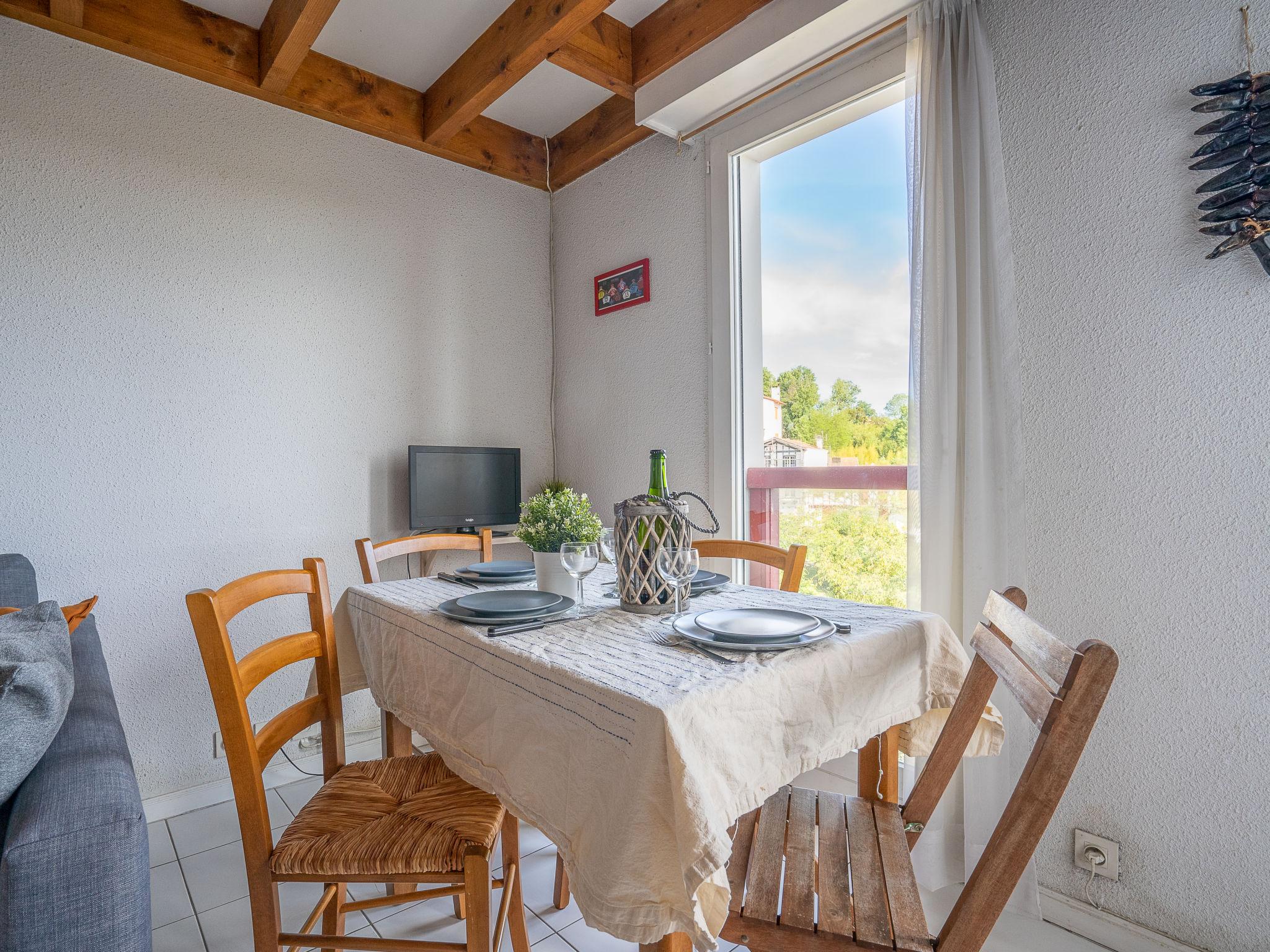 Foto 19 - Apartamento de 1 habitación en Ciboure con vistas al mar