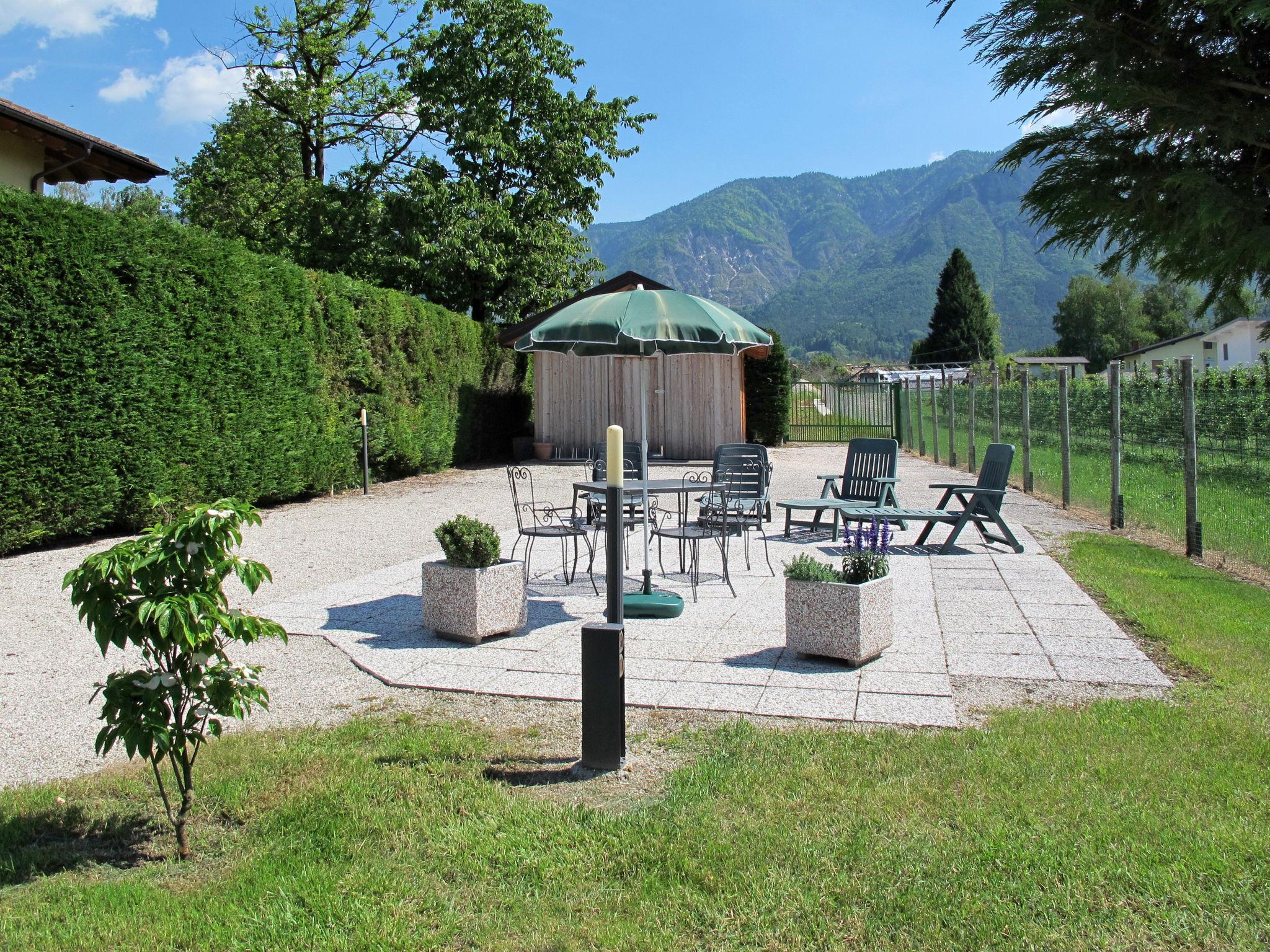 Photo 2 - Appartement de 2 chambres à Caldonazzo avec jardin et vues sur la montagne