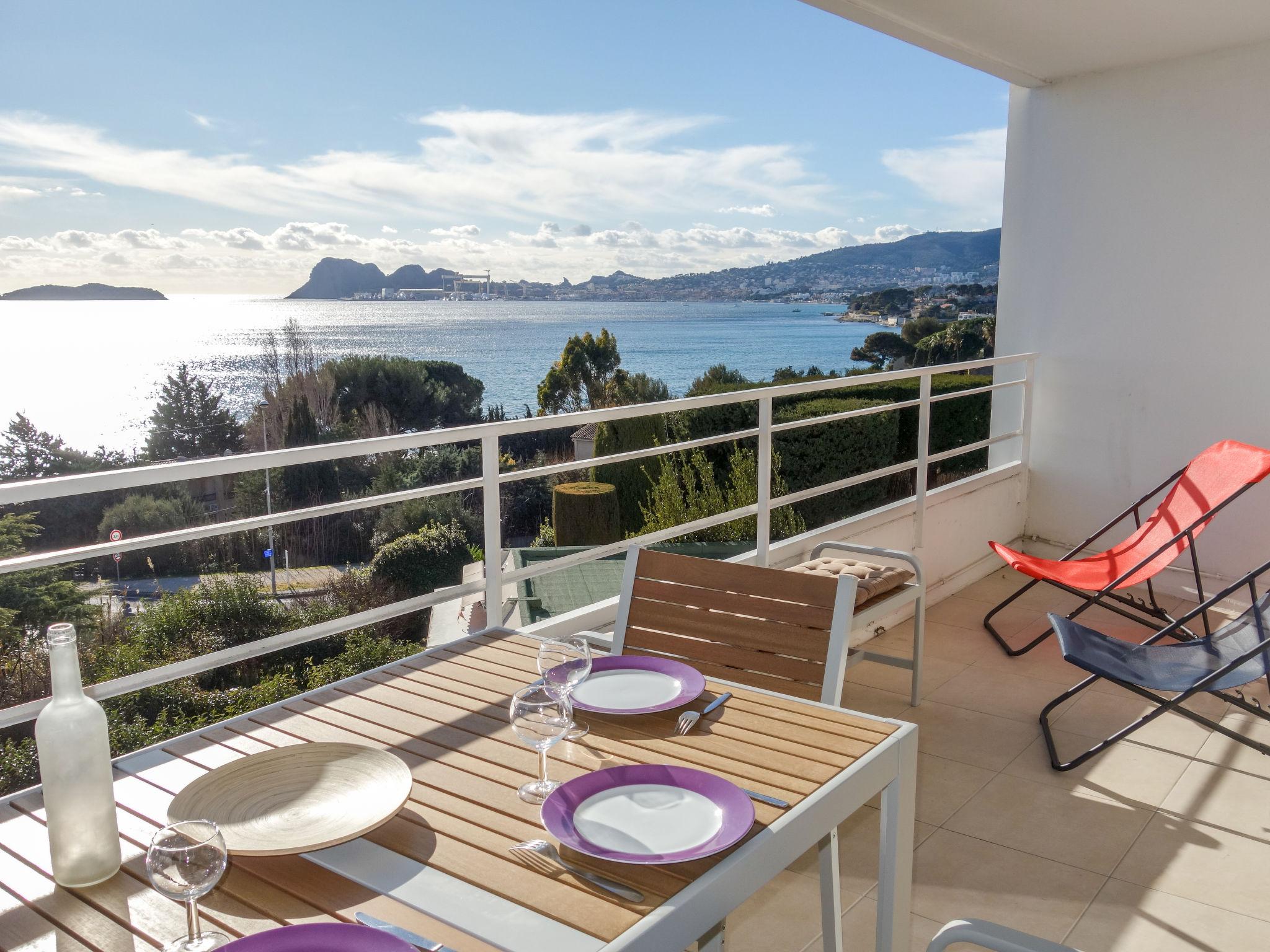 Foto 20 - Apartamento de 2 quartos em La Ciotat com terraço e vistas do mar