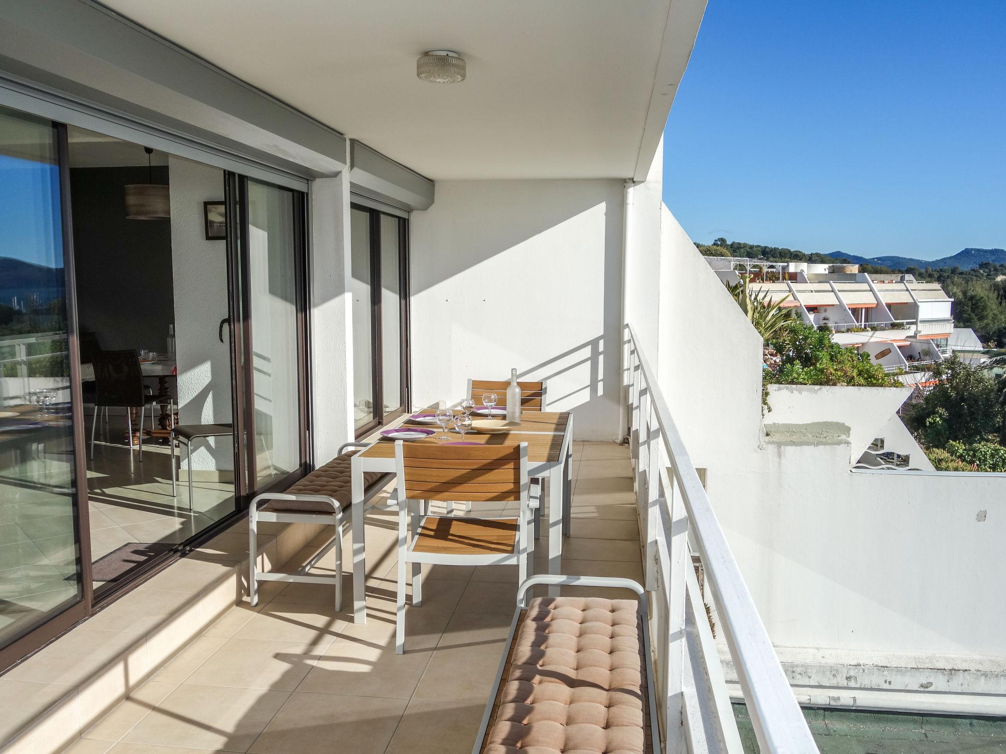 Foto 4 - Apartamento de 2 habitaciones en La Ciotat con terraza y vistas al mar