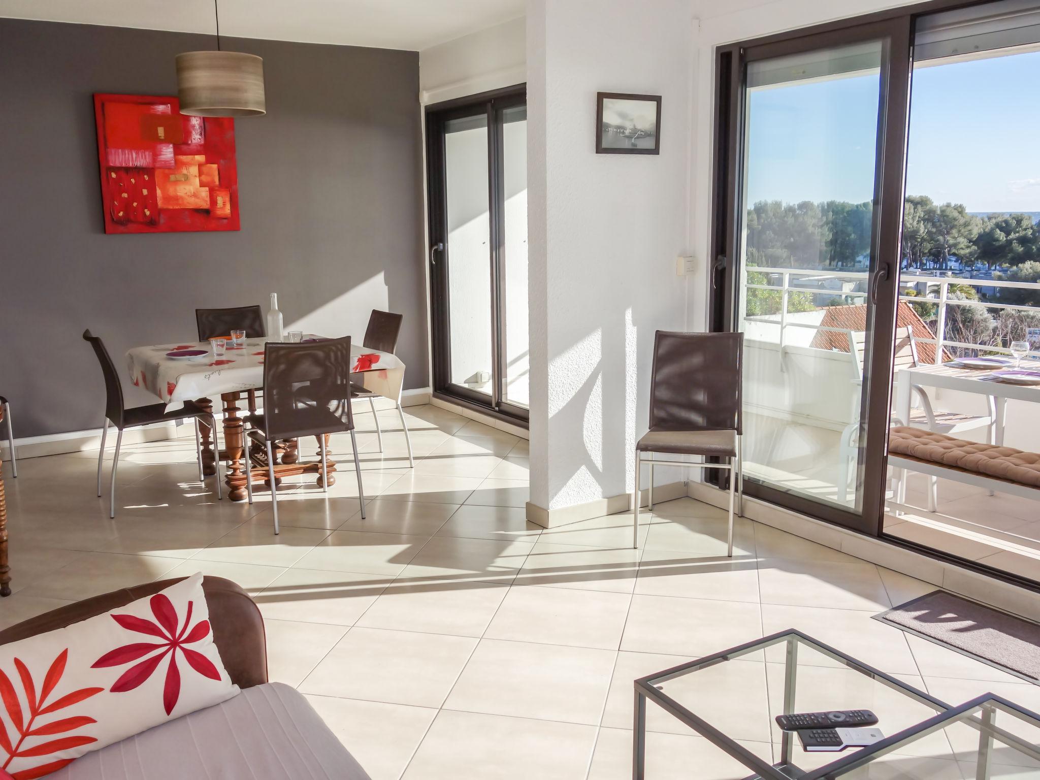 Foto 6 - Apartamento de 2 habitaciones en La Ciotat con jardín y terraza