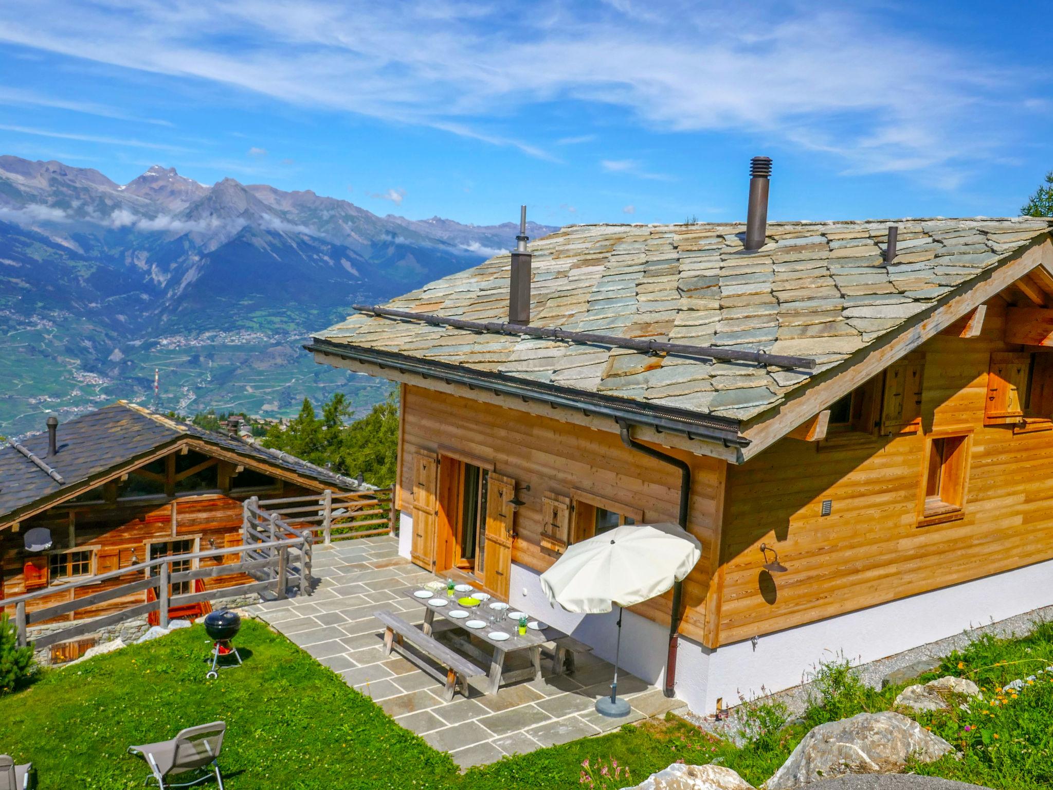 Foto 1 - Casa con 4 camere da letto a Nendaz con terrazza e vista sulle montagne