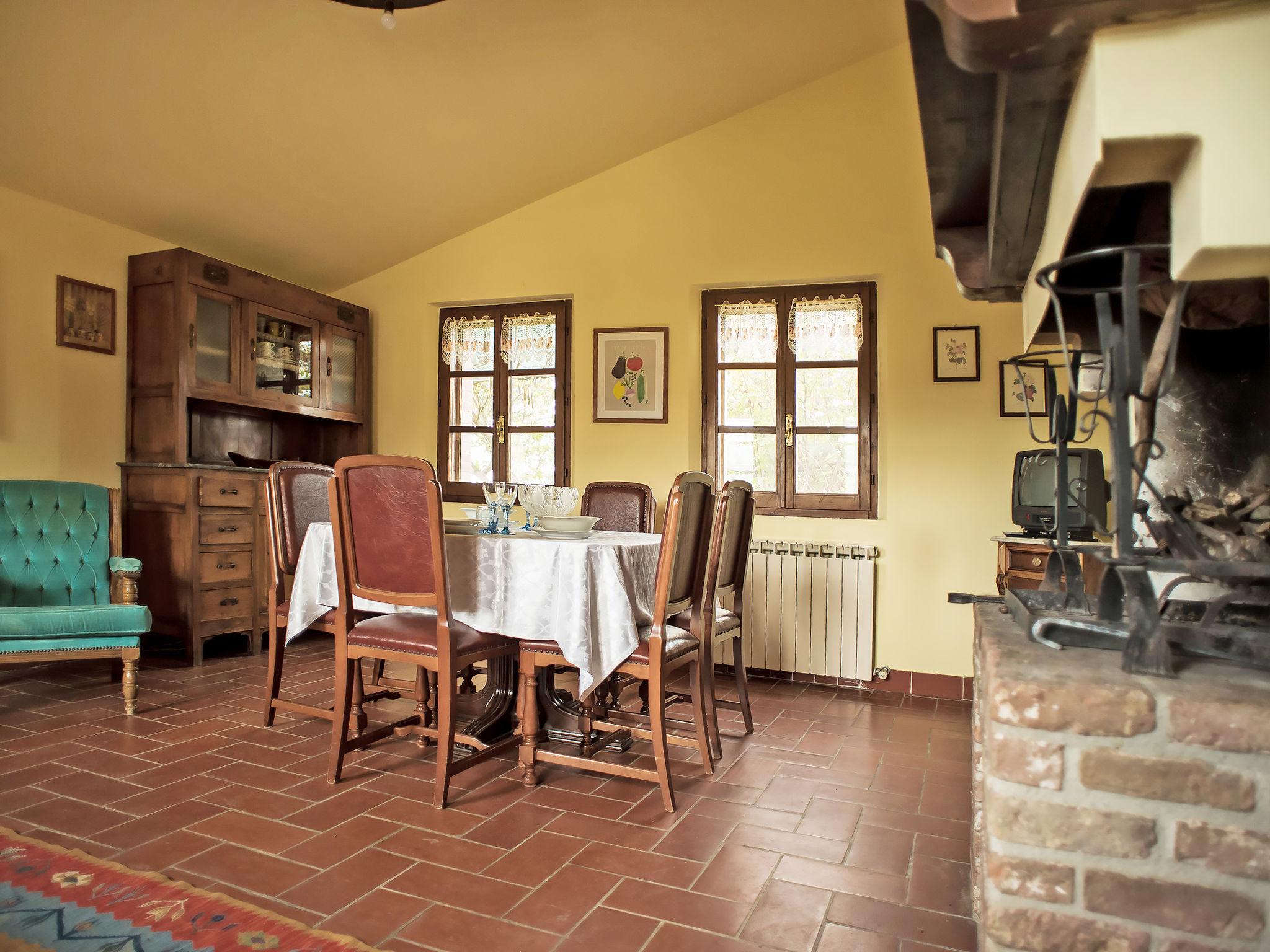 Photo 11 - Maison de 2 chambres à Paciano avec piscine et vues sur la montagne