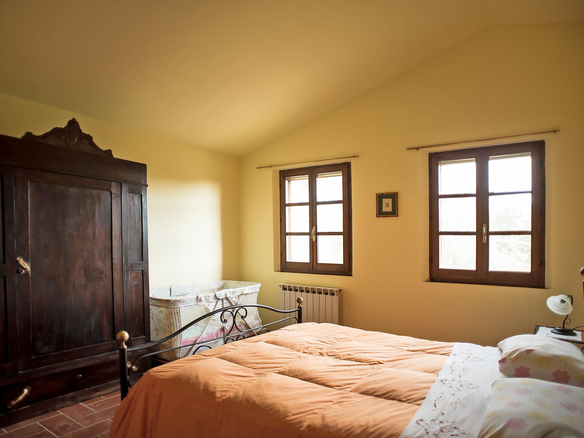 Foto 19 - Casa con 2 camere da letto a Paciano con piscina e vista sulle montagne