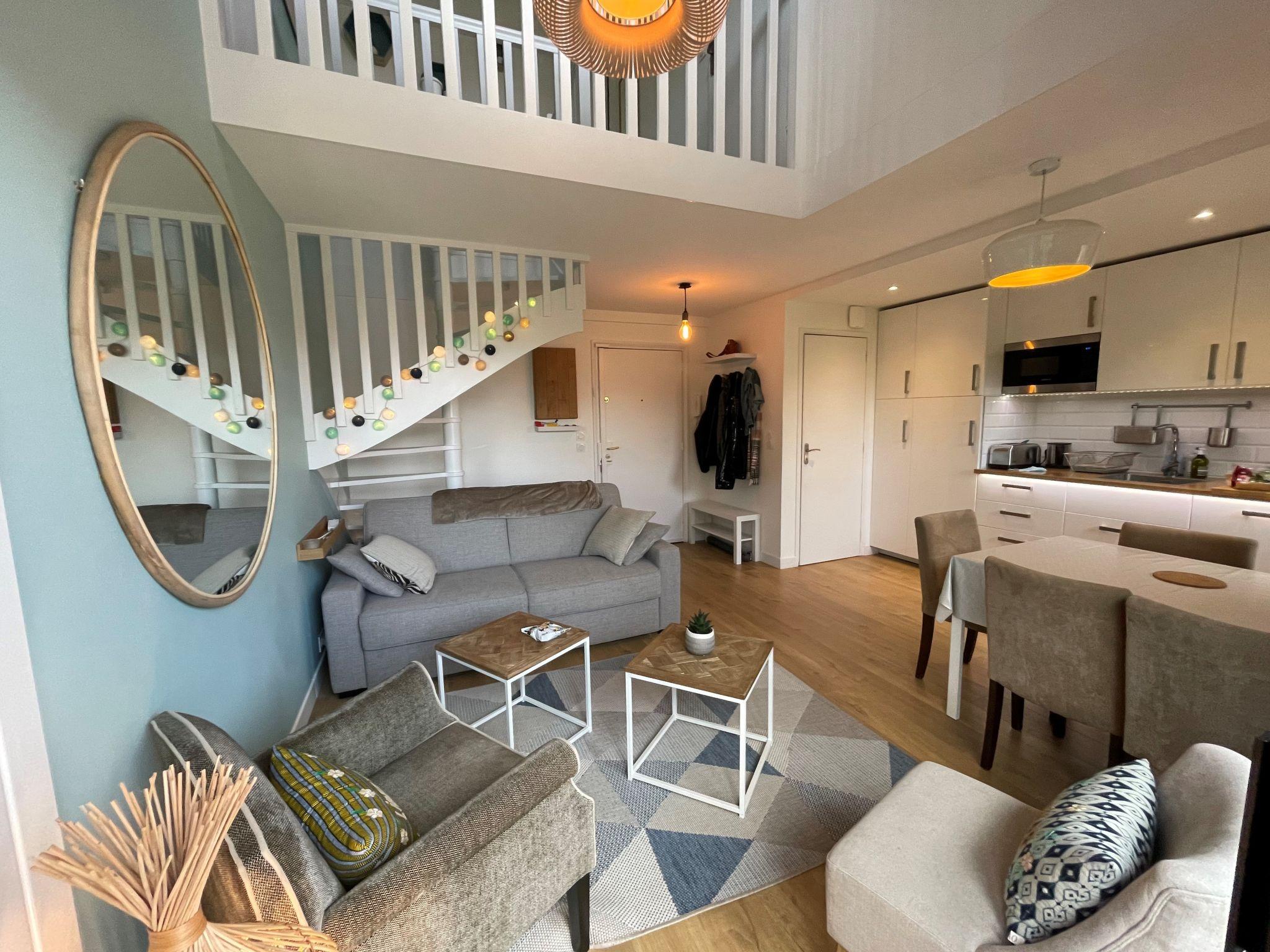 Foto 2 - Apartamento de 2 habitaciones en Deauville con vistas al mar