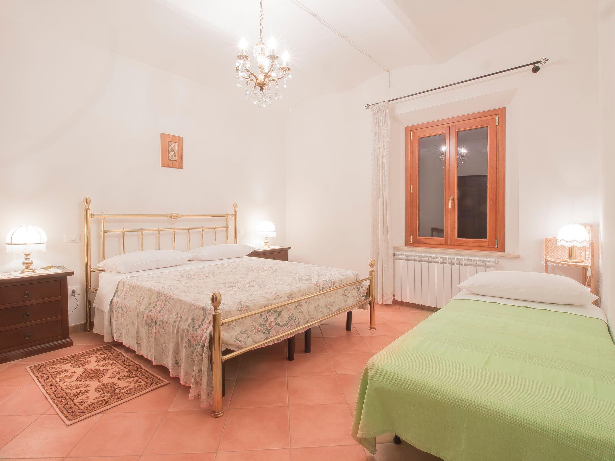 Foto 15 - Appartamento con 5 camere da letto a Riparbella con piscina privata e giardino
