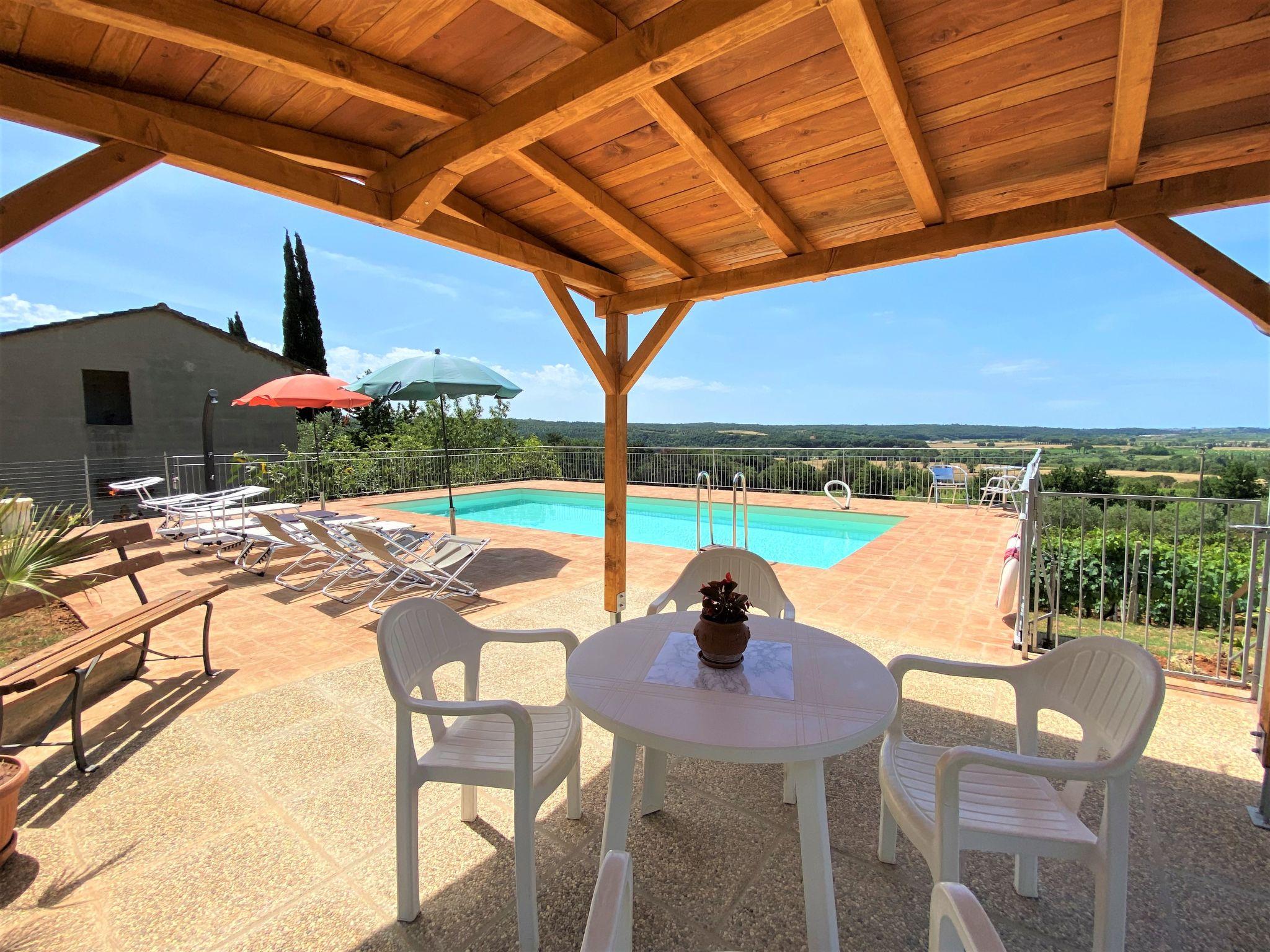 Foto 4 - Apartamento de 5 habitaciones en Riparbella con piscina privada y jardín