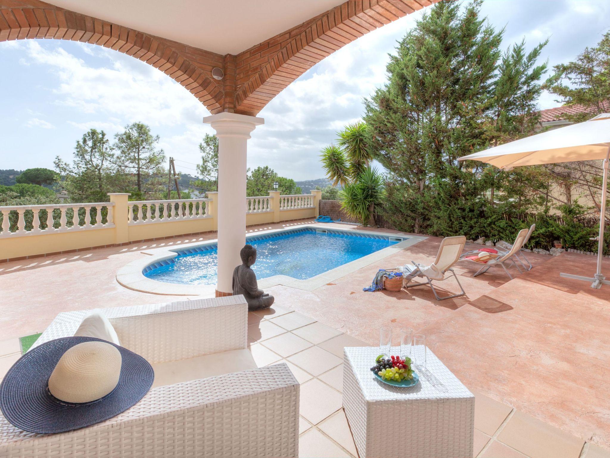 Foto 12 - Casa con 3 camere da letto a Lloret de Mar con piscina privata e vista mare