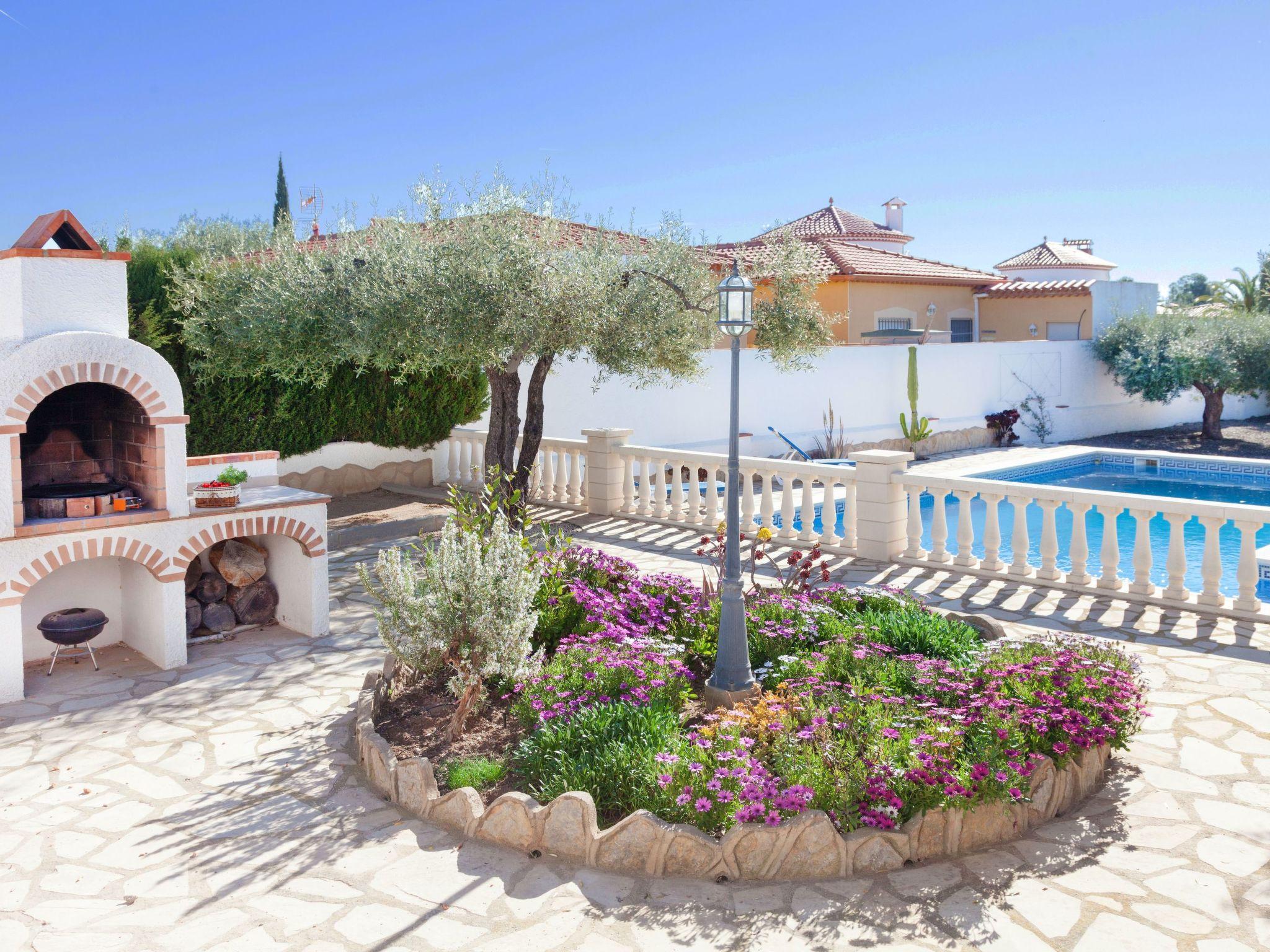 Photo 24 - Maison de 3 chambres à Mont-roig del Camp avec piscine privée et jardin