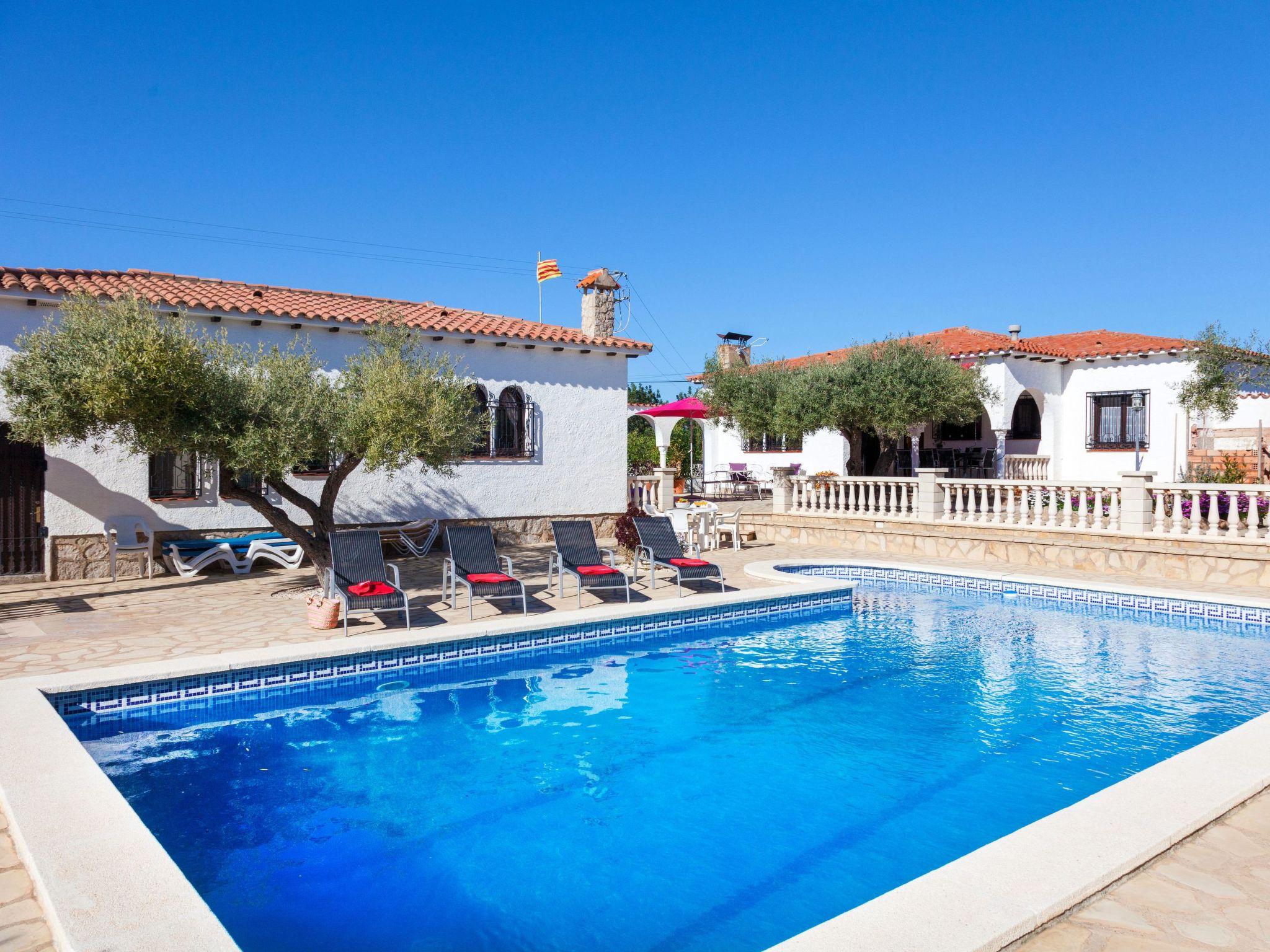 Photo 1 - Maison de 3 chambres à Mont-roig del Camp avec piscine privée et jardin