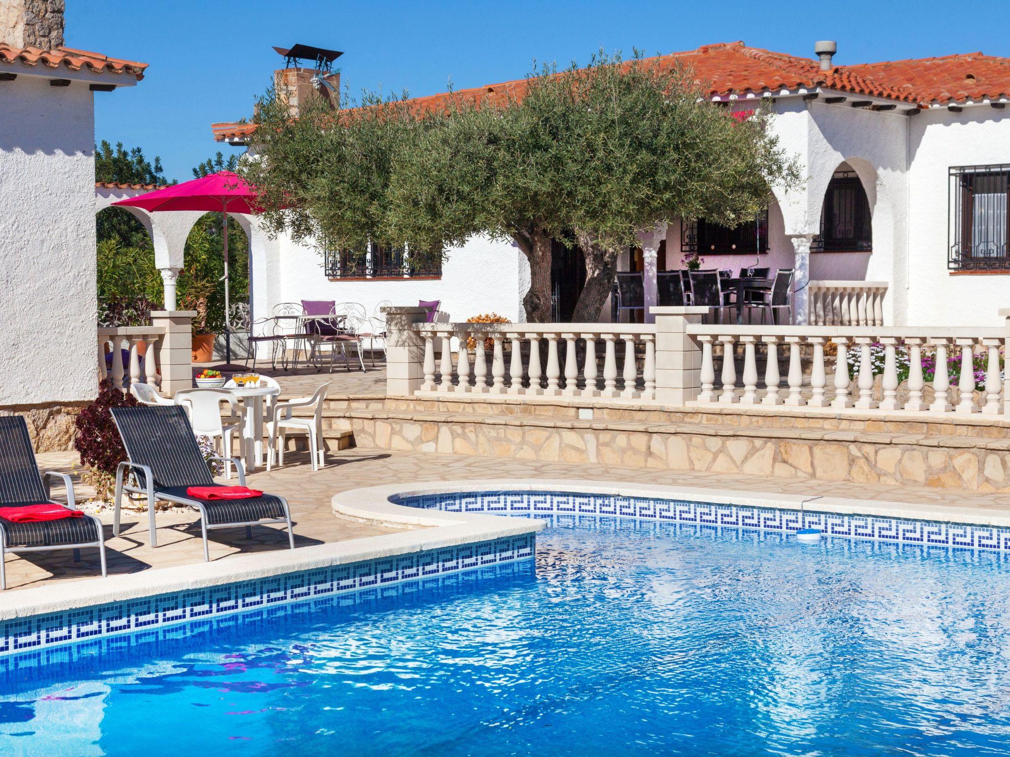 Photo 12 - Maison de 3 chambres à Mont-roig del Camp avec piscine privée et jardin