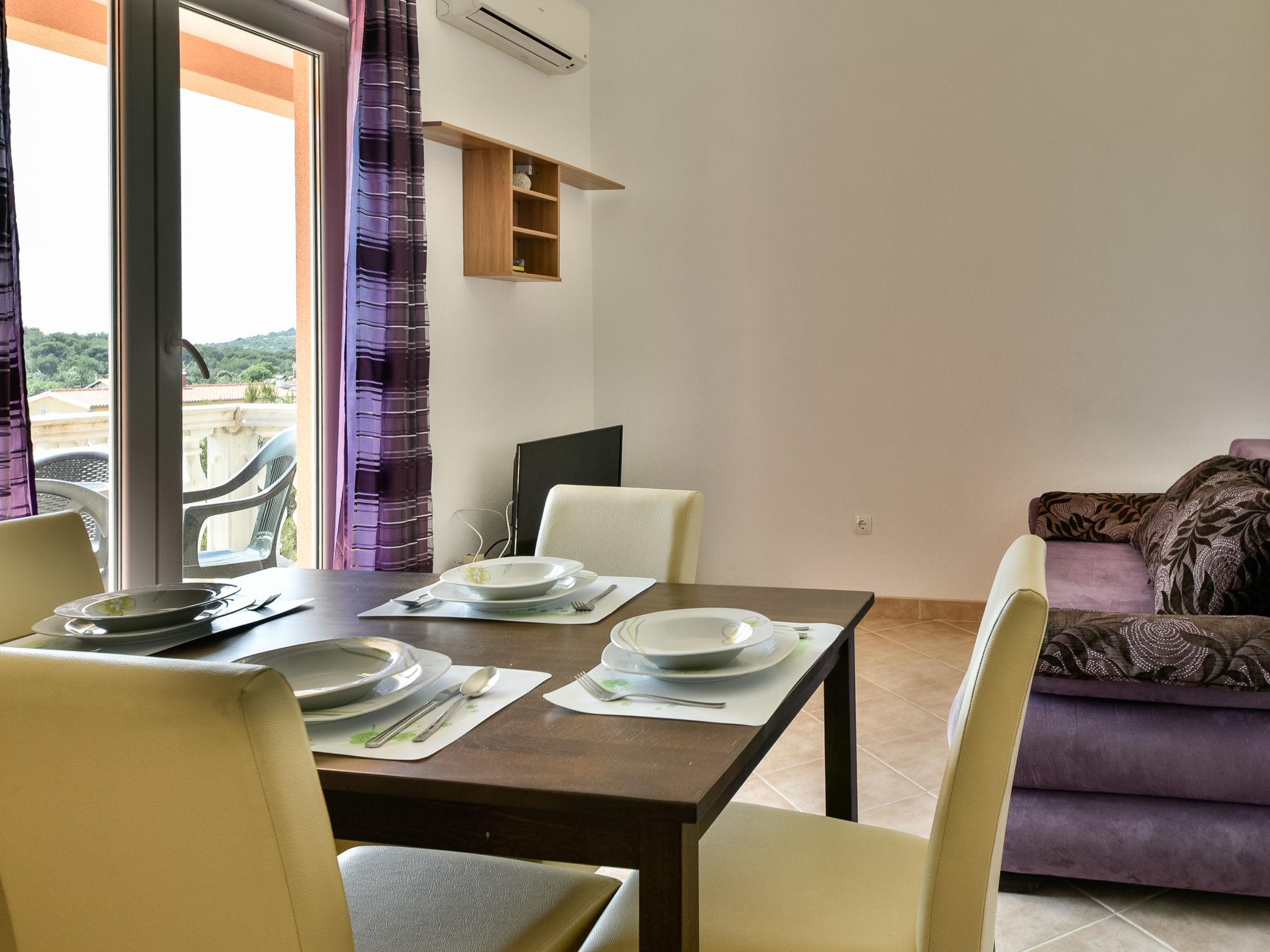 Foto 4 - Apartamento de 1 habitación en Tisno con terraza y vistas al mar