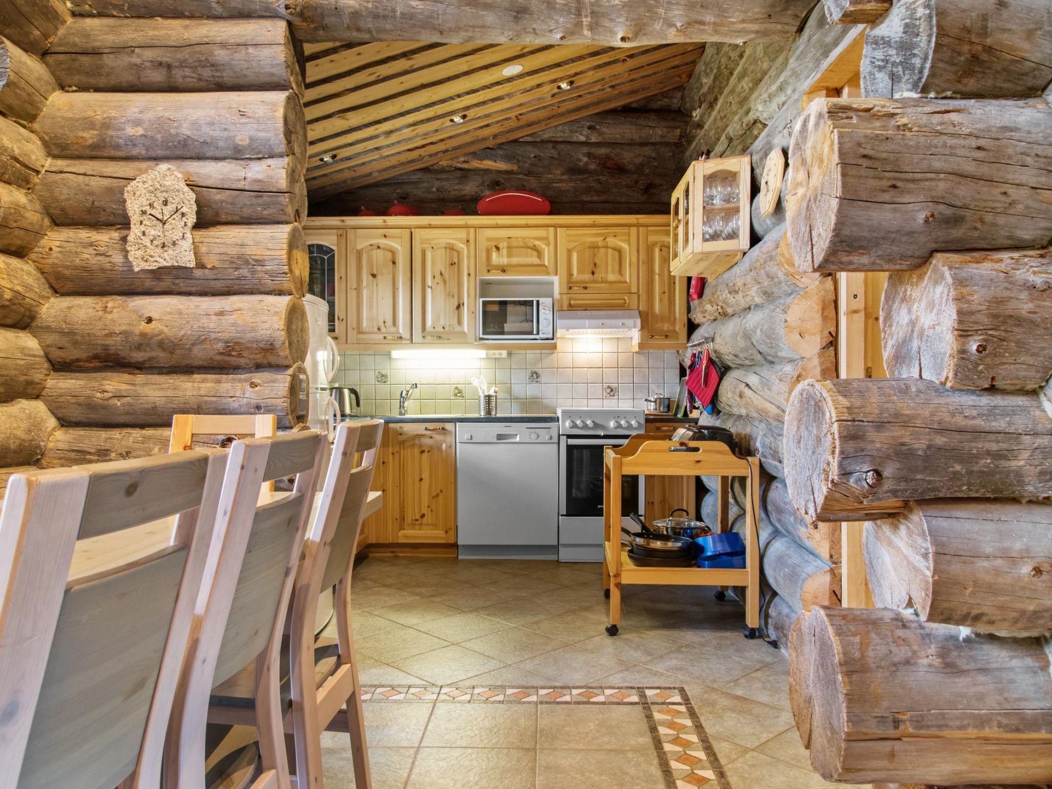 Foto 6 - Casa de 2 habitaciones en Kolari con sauna y vistas a la montaña