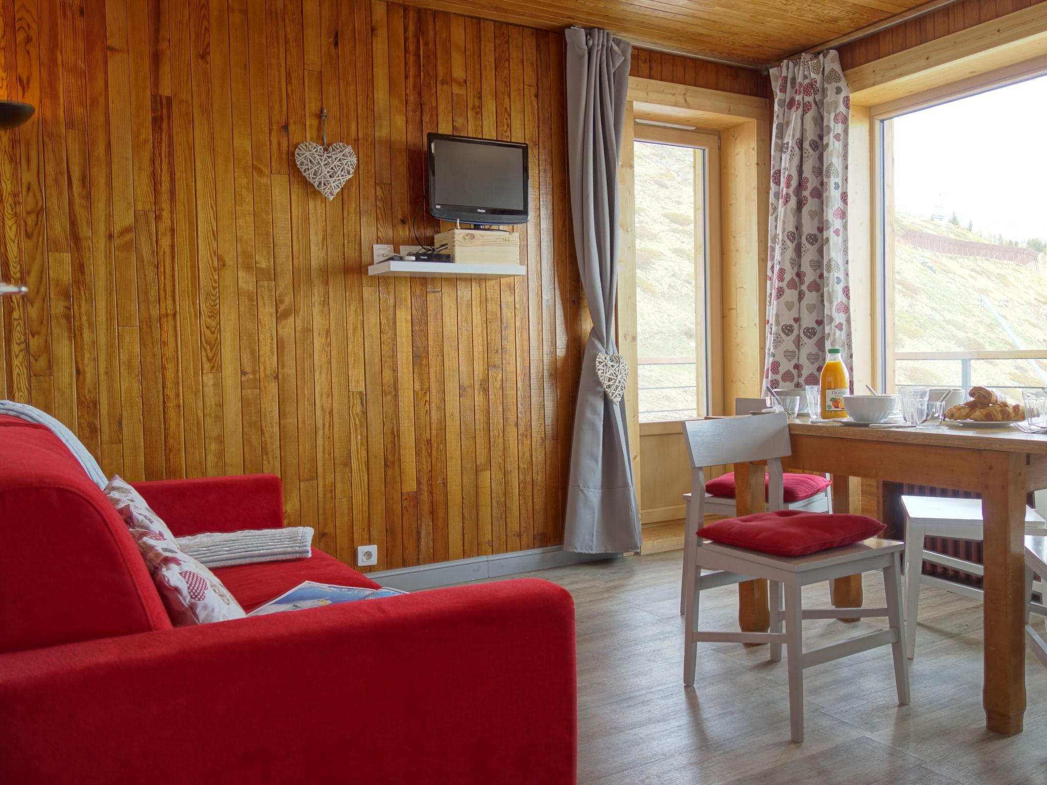Foto 9 - Appartamento con 1 camera da letto a Tignes con vista sulle montagne