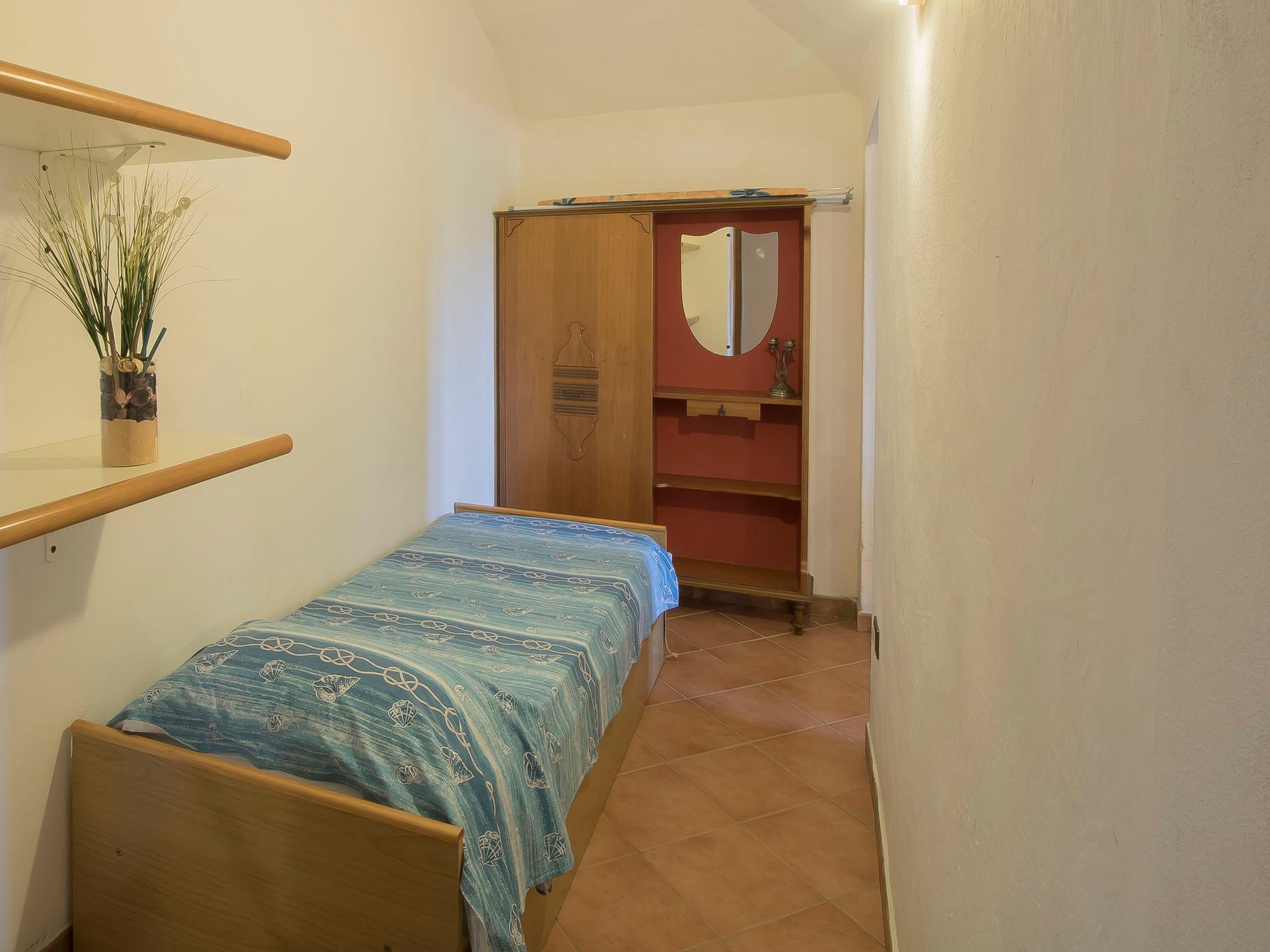 Foto 12 - Appartamento con 3 camere da letto a Bibbona con piscina e vista mare